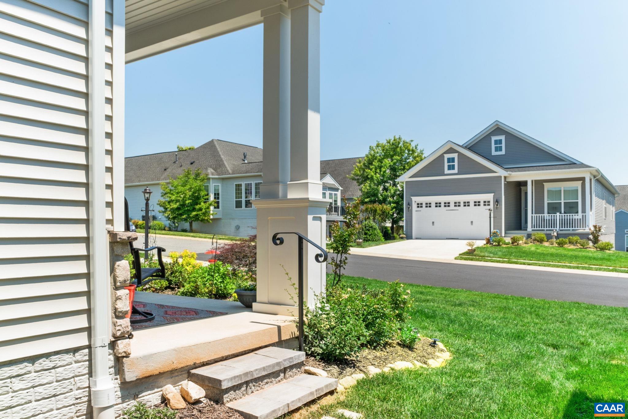 124 STODGHILL DR