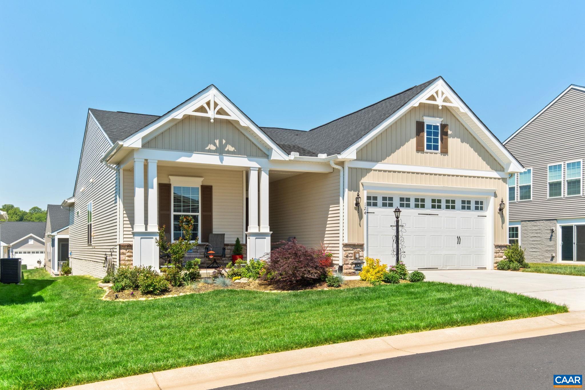 124 STODGHILL DR
