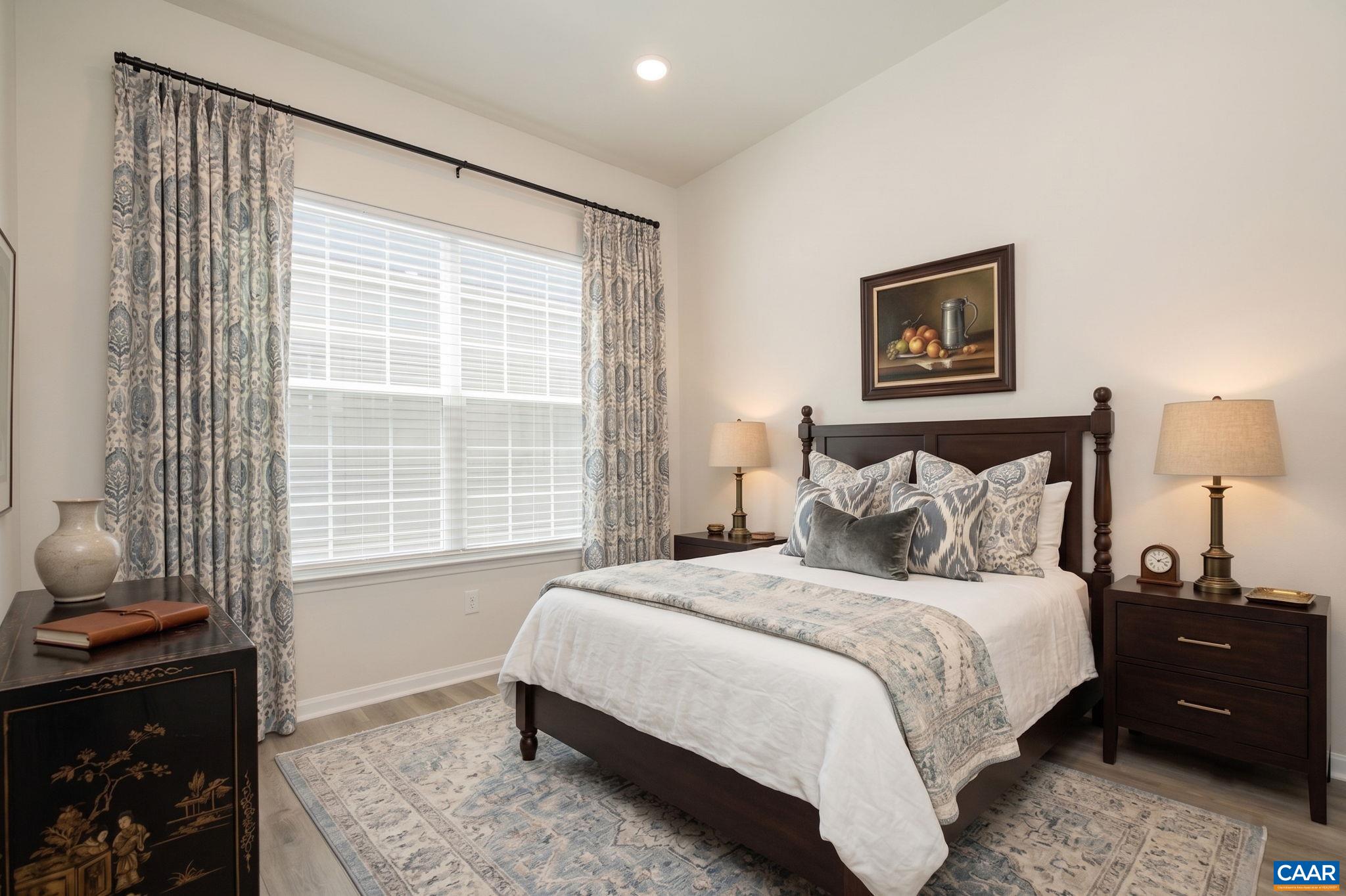 124 STODGHILL DR