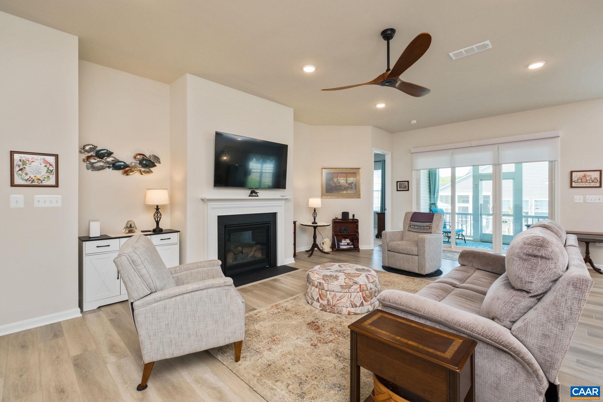 124 STODGHILL DR