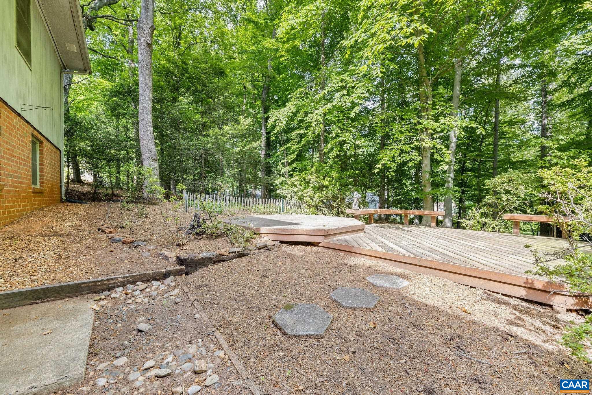 2514 HILLWOOD PL