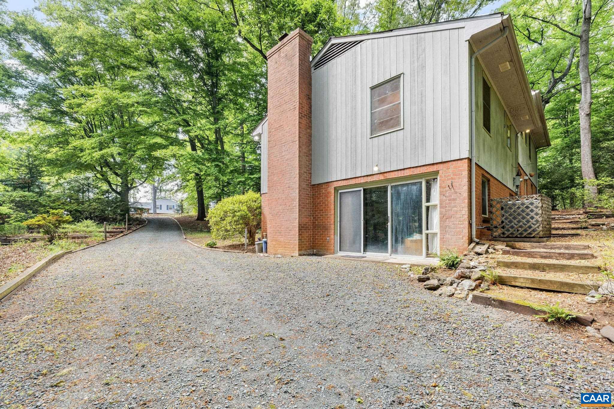 2514 HILLWOOD PL