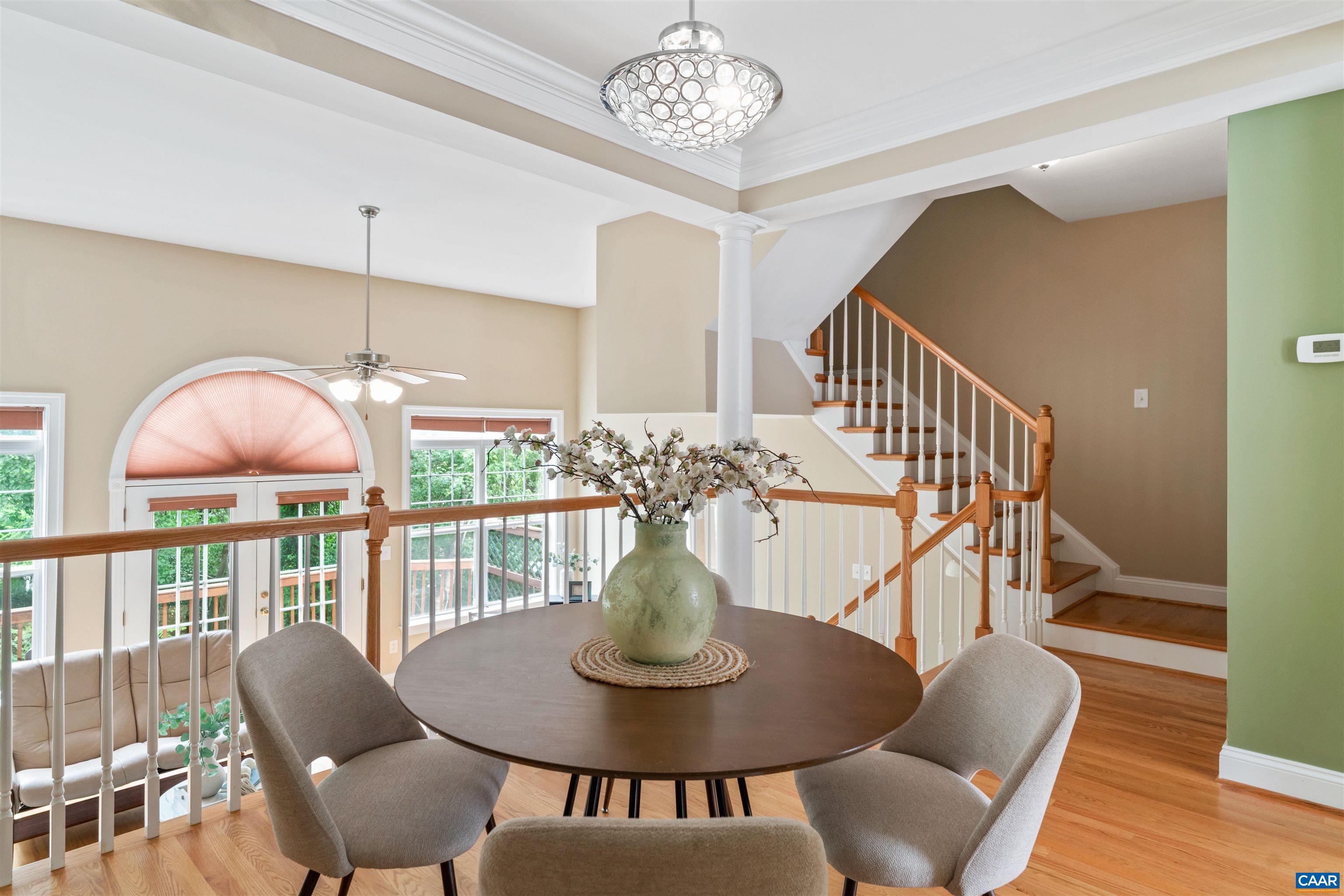 1039 GLENWOOD STATION LN