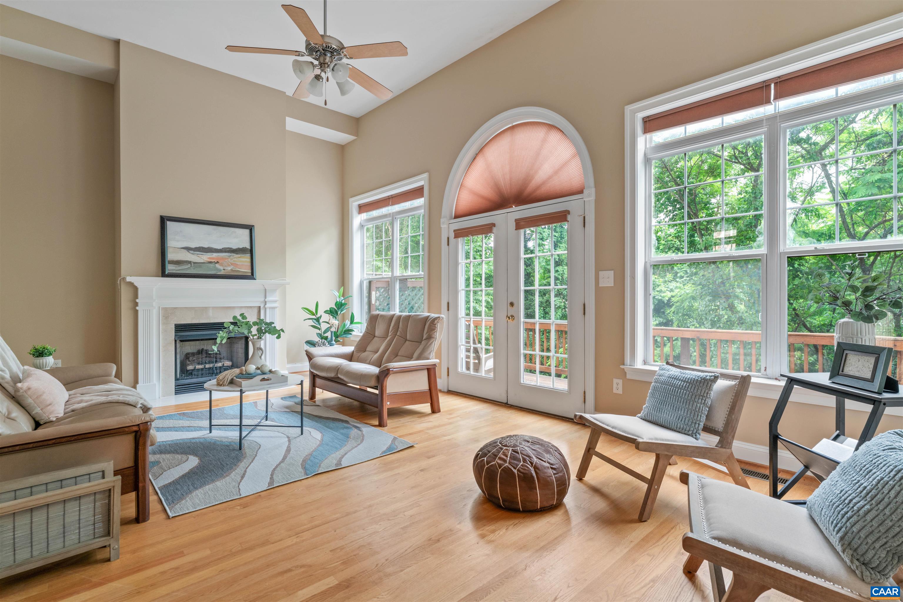 1039 GLENWOOD STATION LN