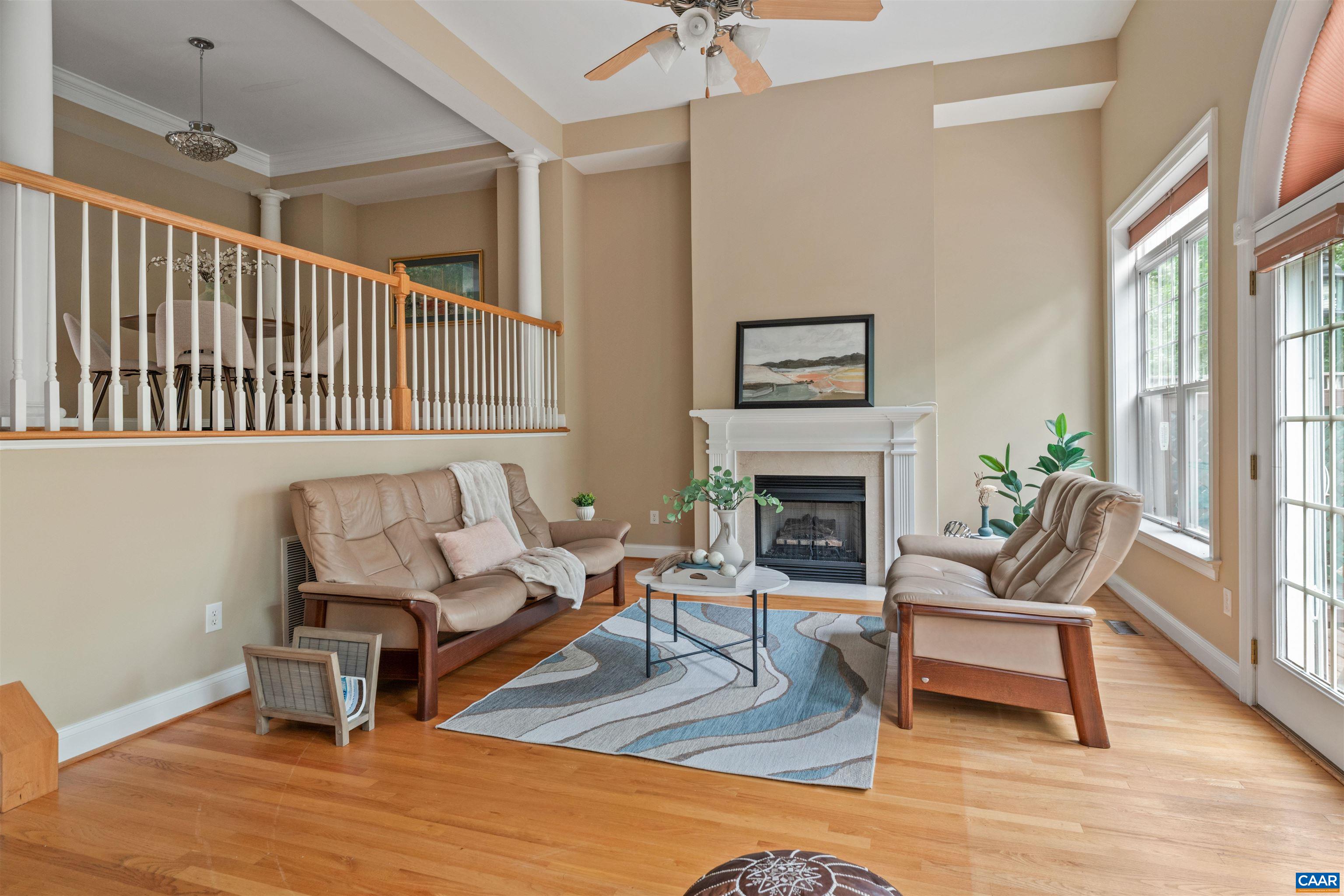 1039 GLENWOOD STATION LN