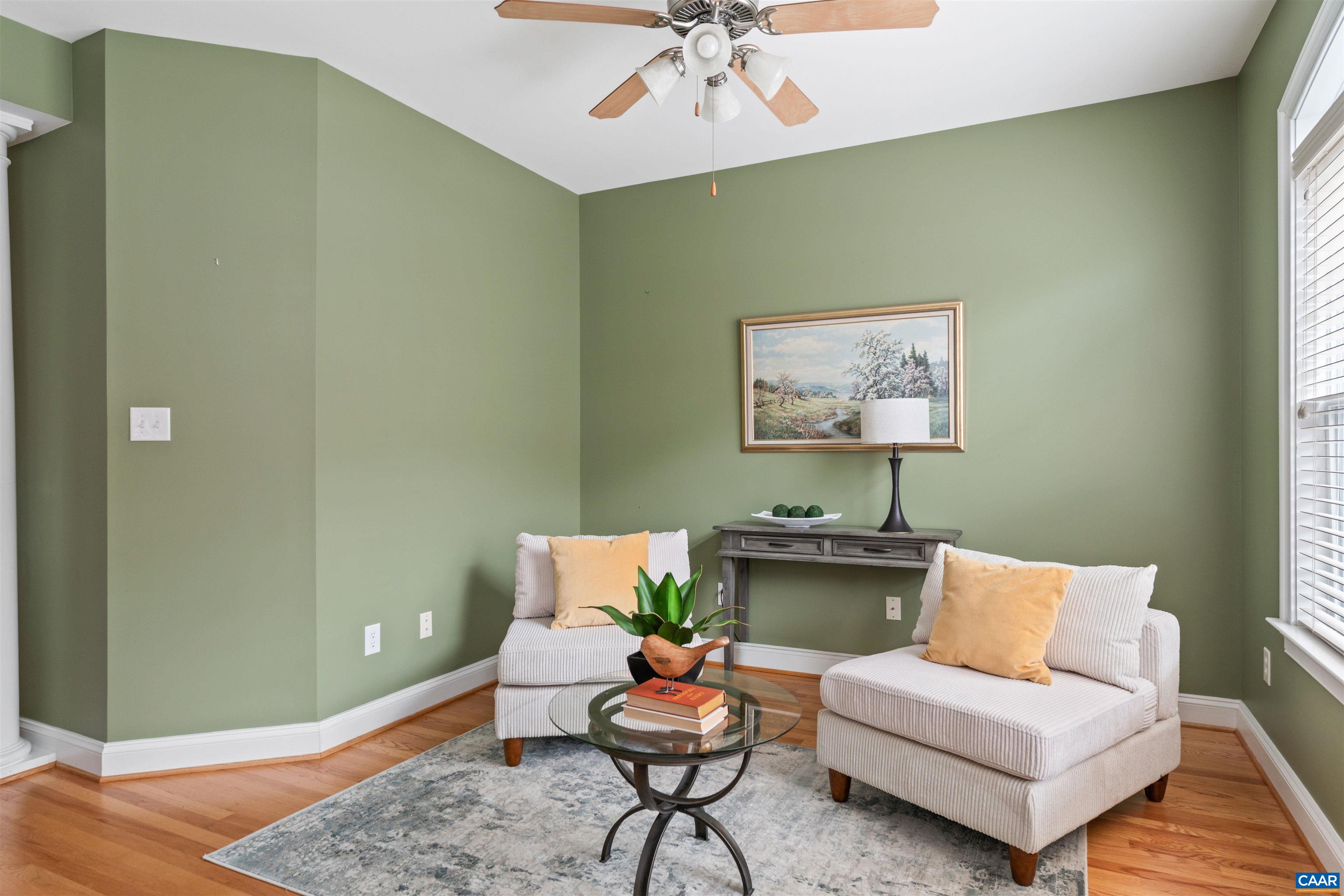 1039 GLENWOOD STATION LN