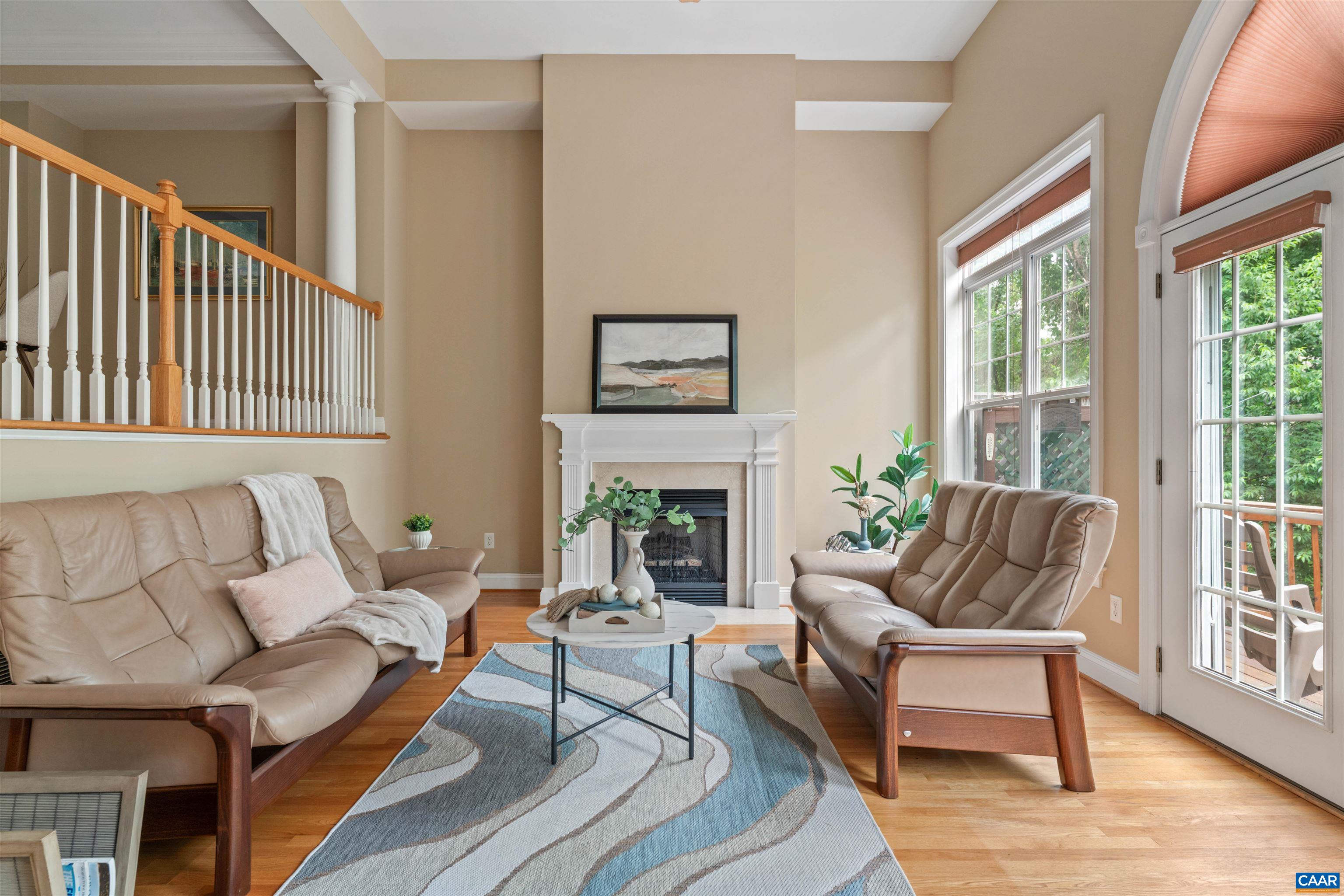 1039 GLENWOOD STATION LN