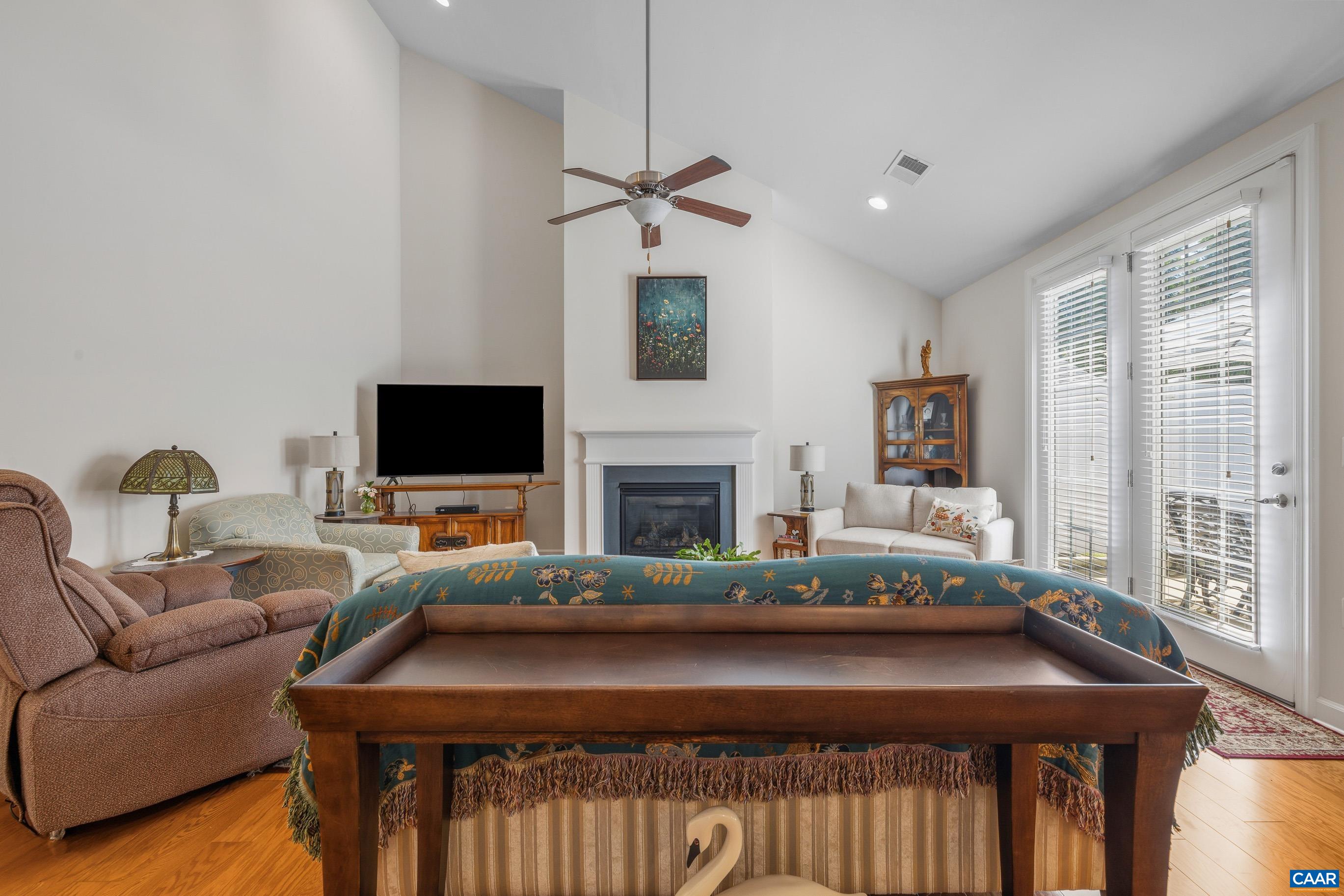 1637 SAWGRASS CT