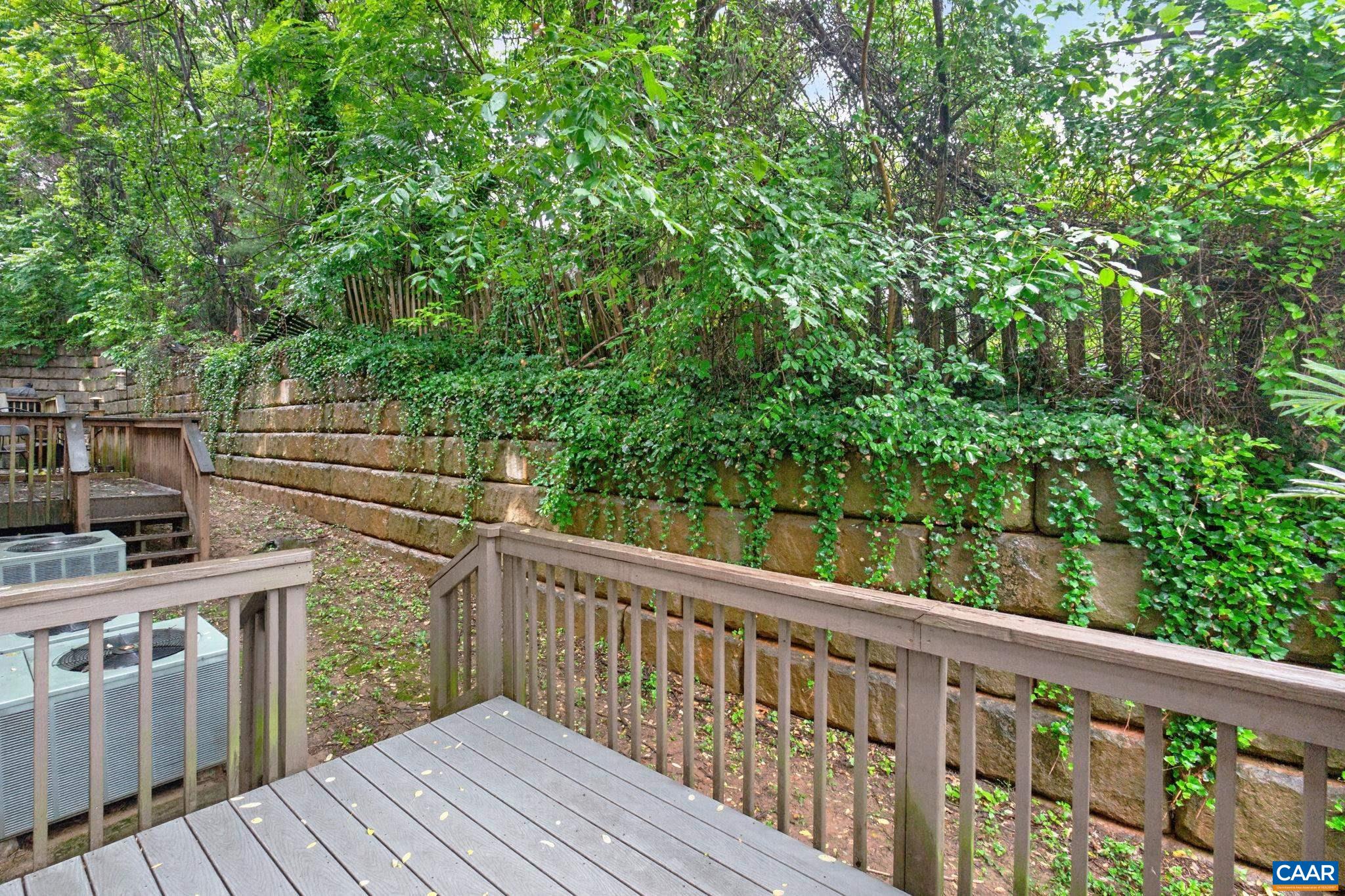 115 OLD FIFTH CIR