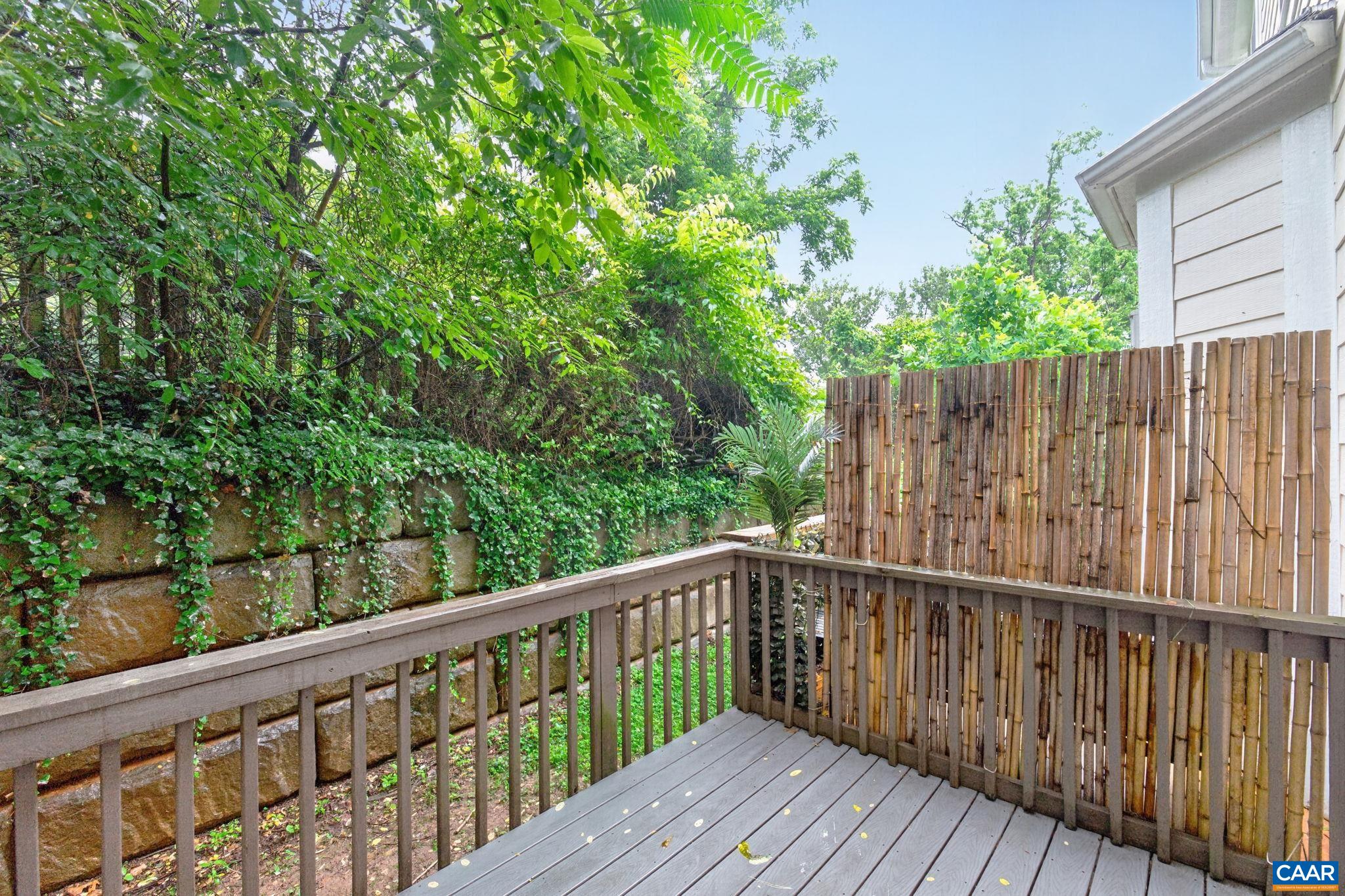 115 OLD FIFTH CIR