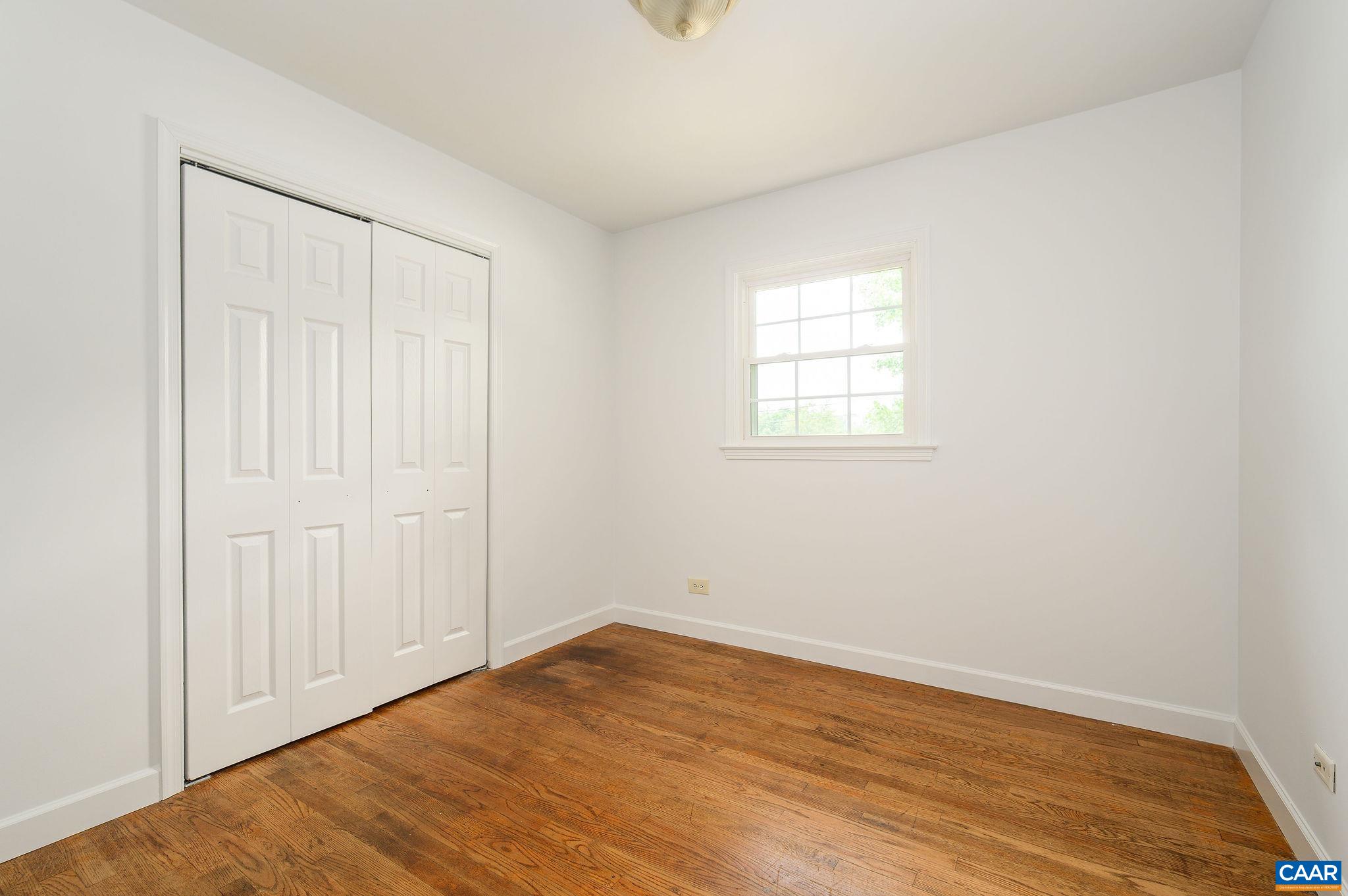 2806 BROOKMERE RD