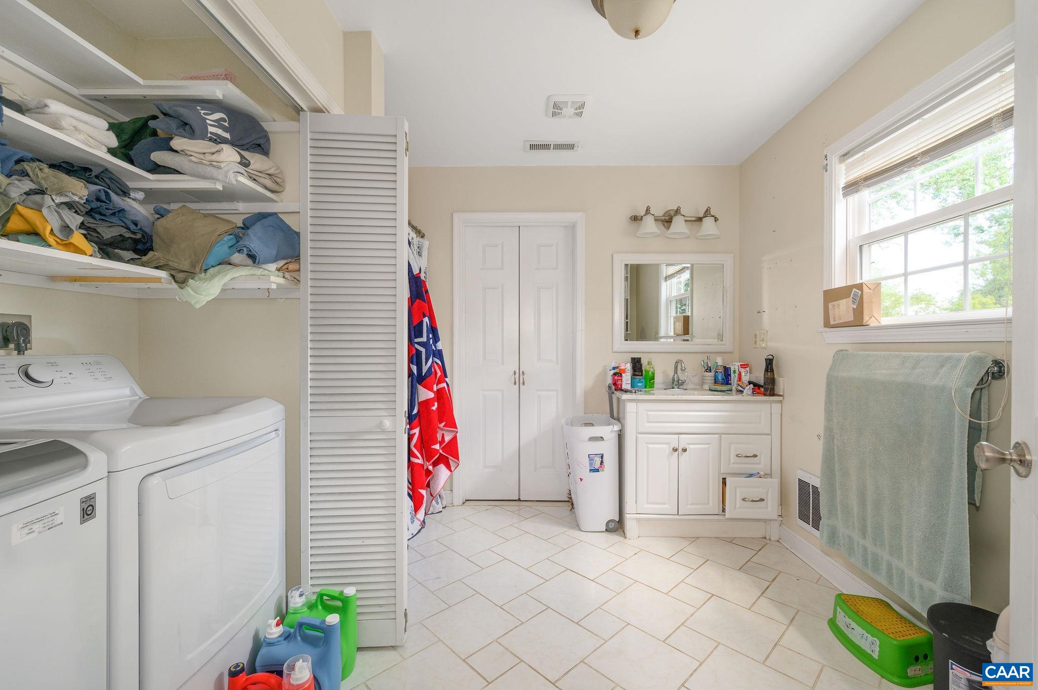 2806 BROOKMERE RD