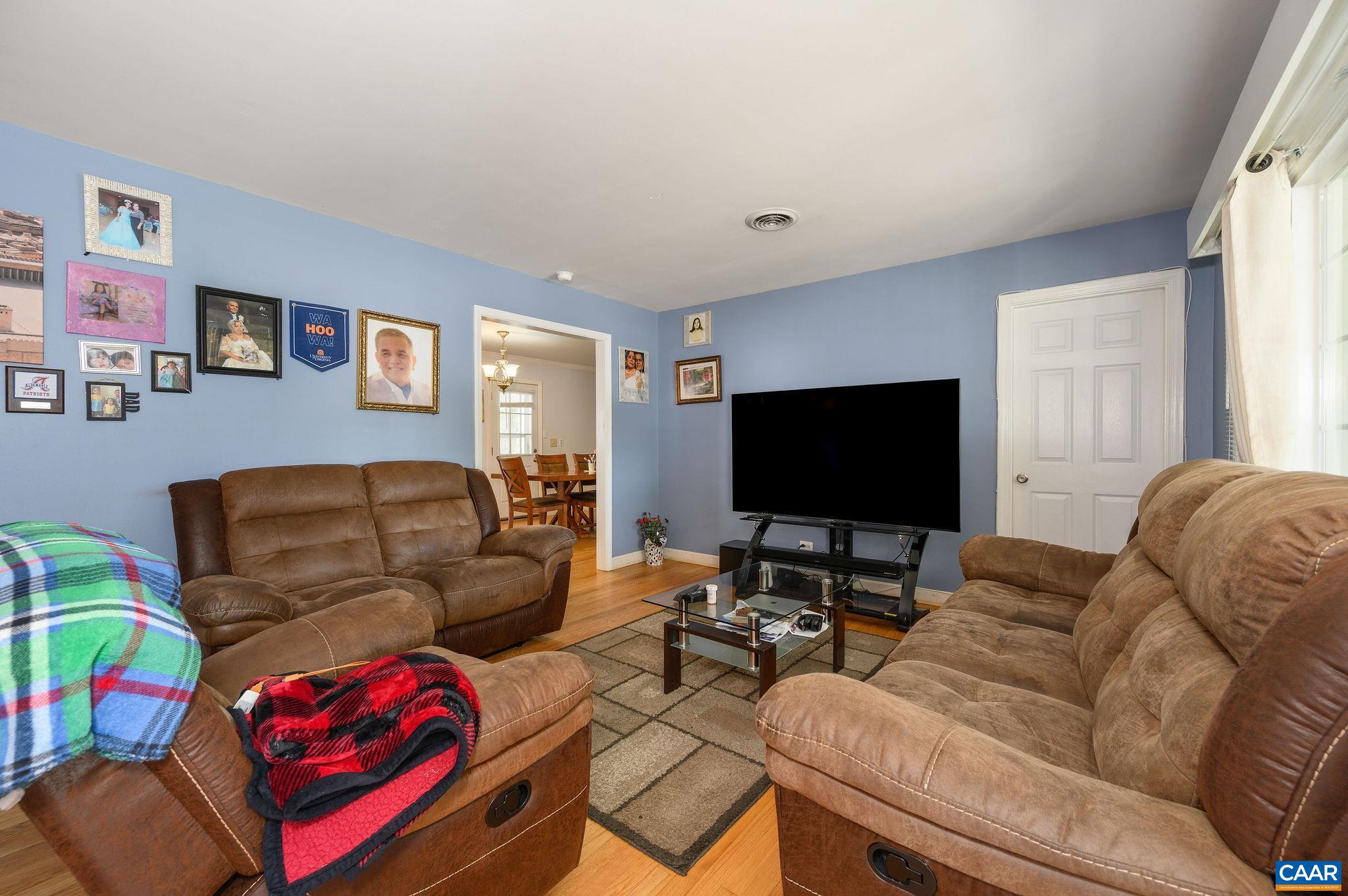 2806 BROOKMERE RD