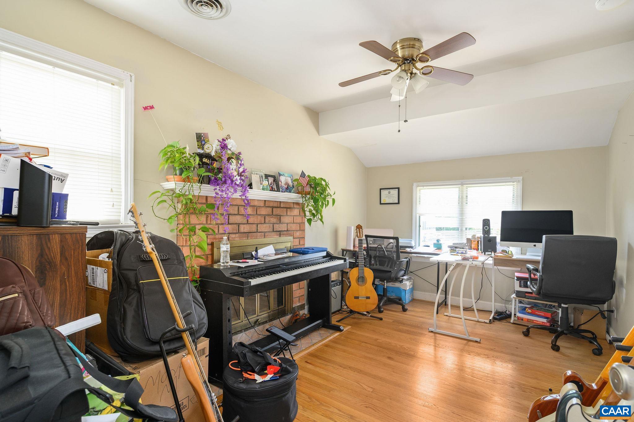 2806 BROOKMERE RD