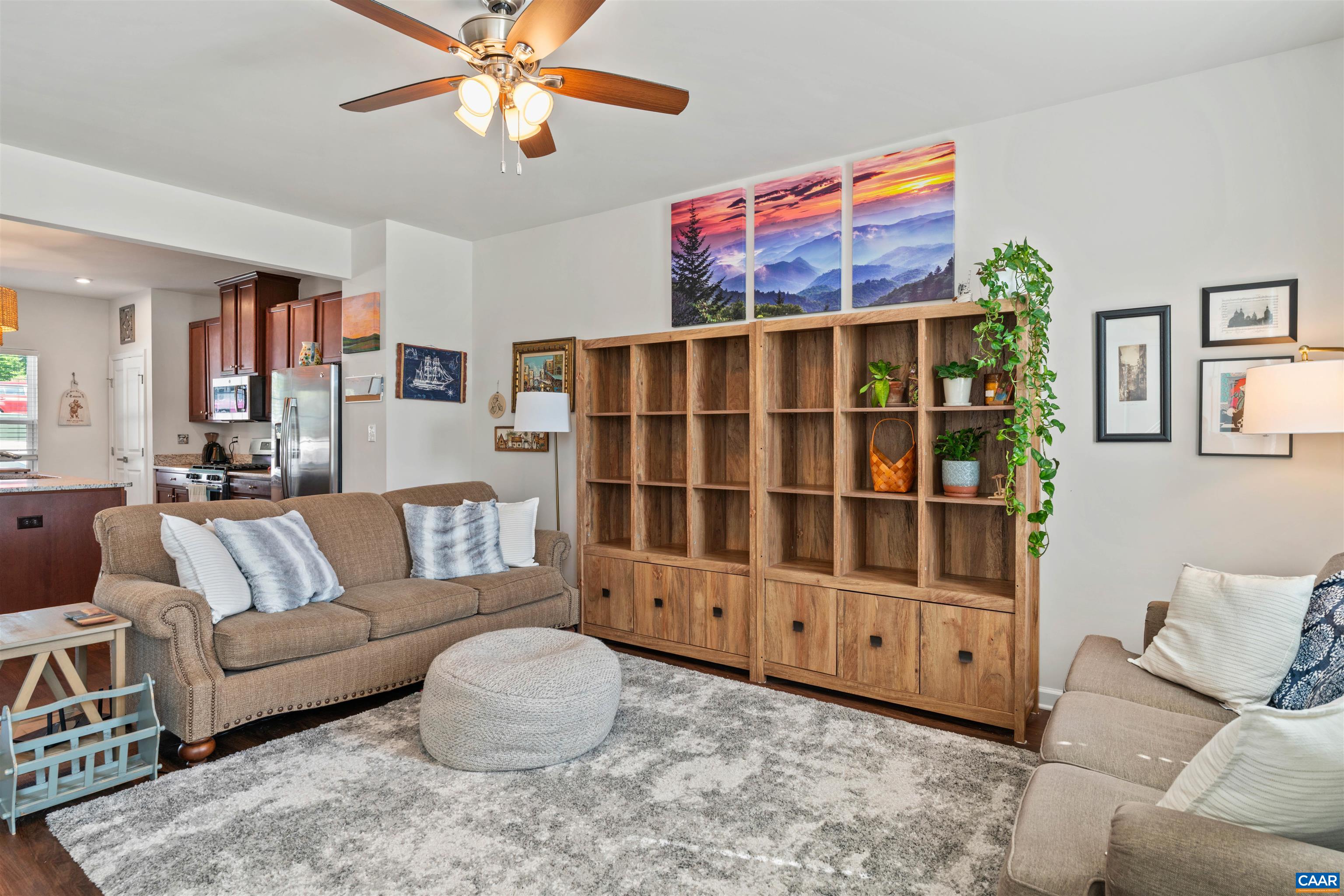 2066 ELM TREE CT