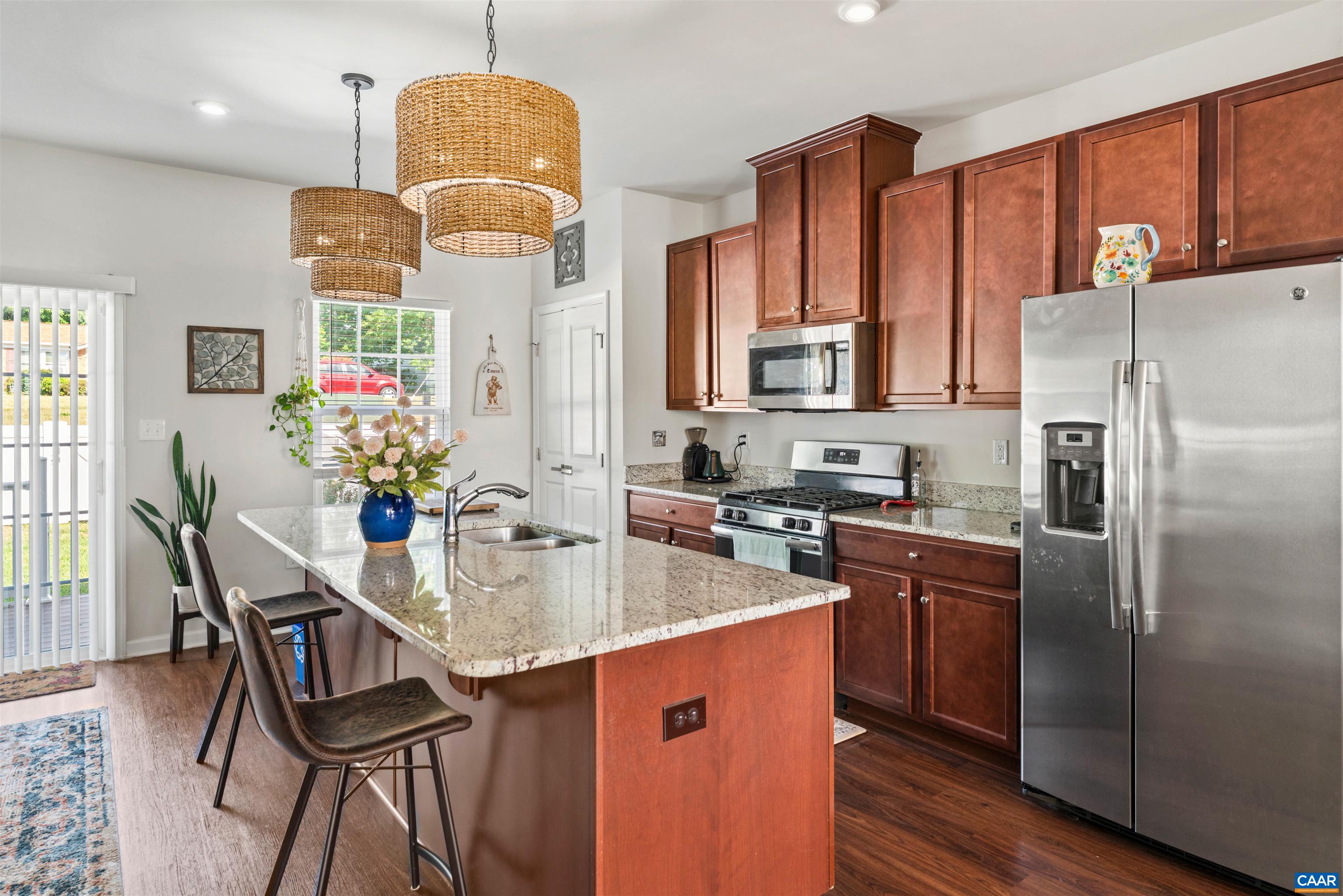 2066 ELM TREE CT