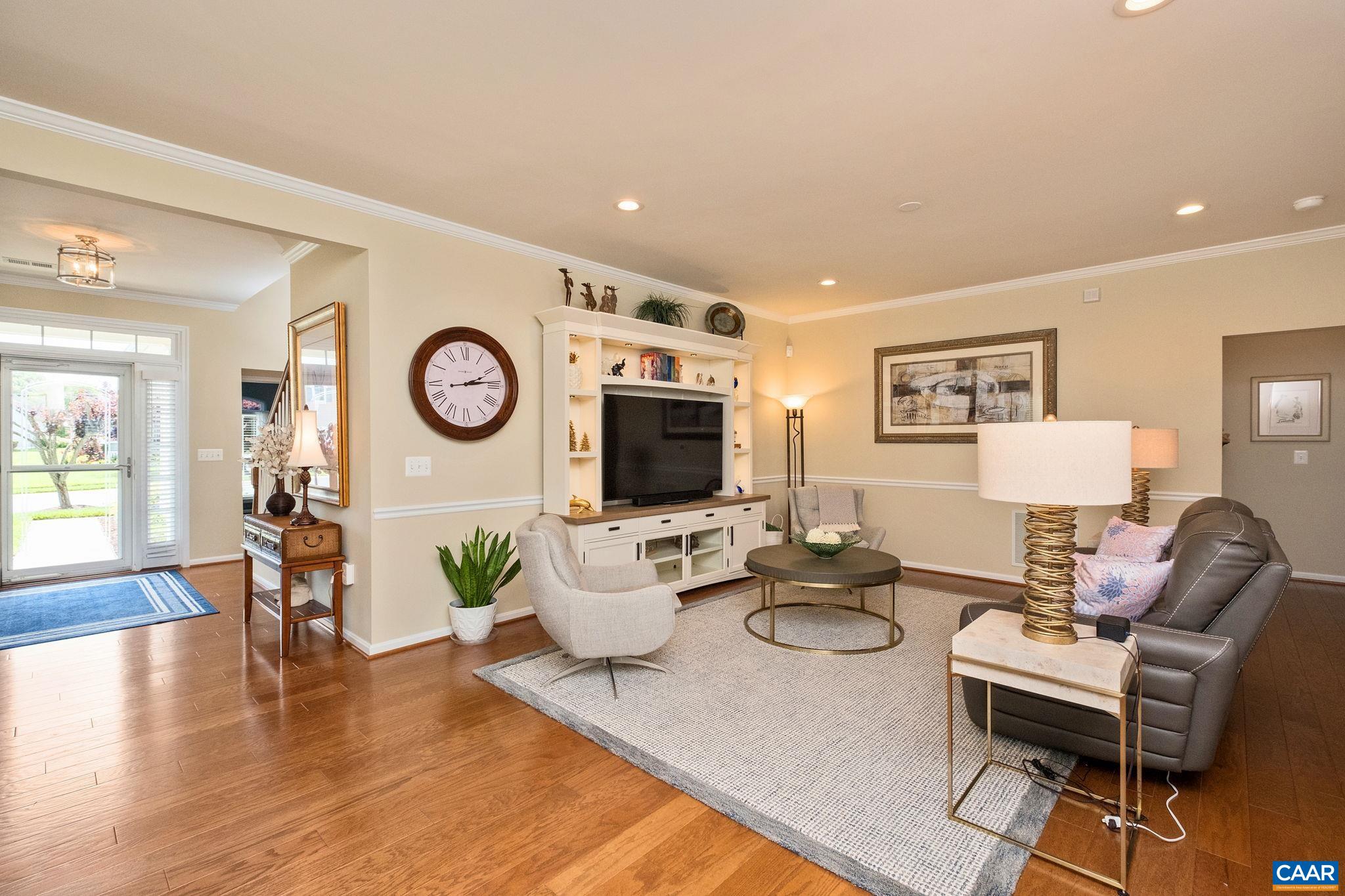 56 JOHN RUCKER DR