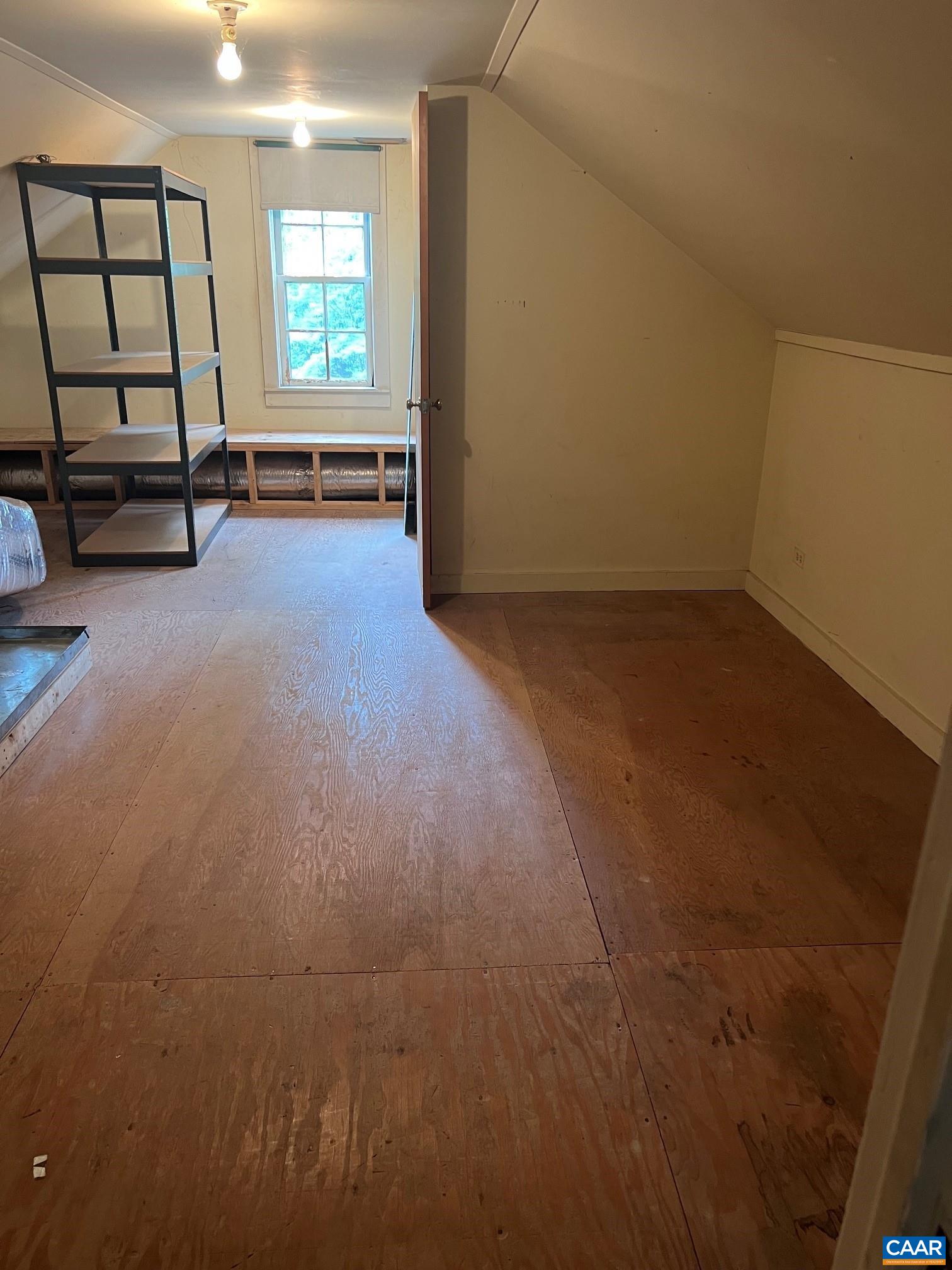 321 ALDERMAN RD