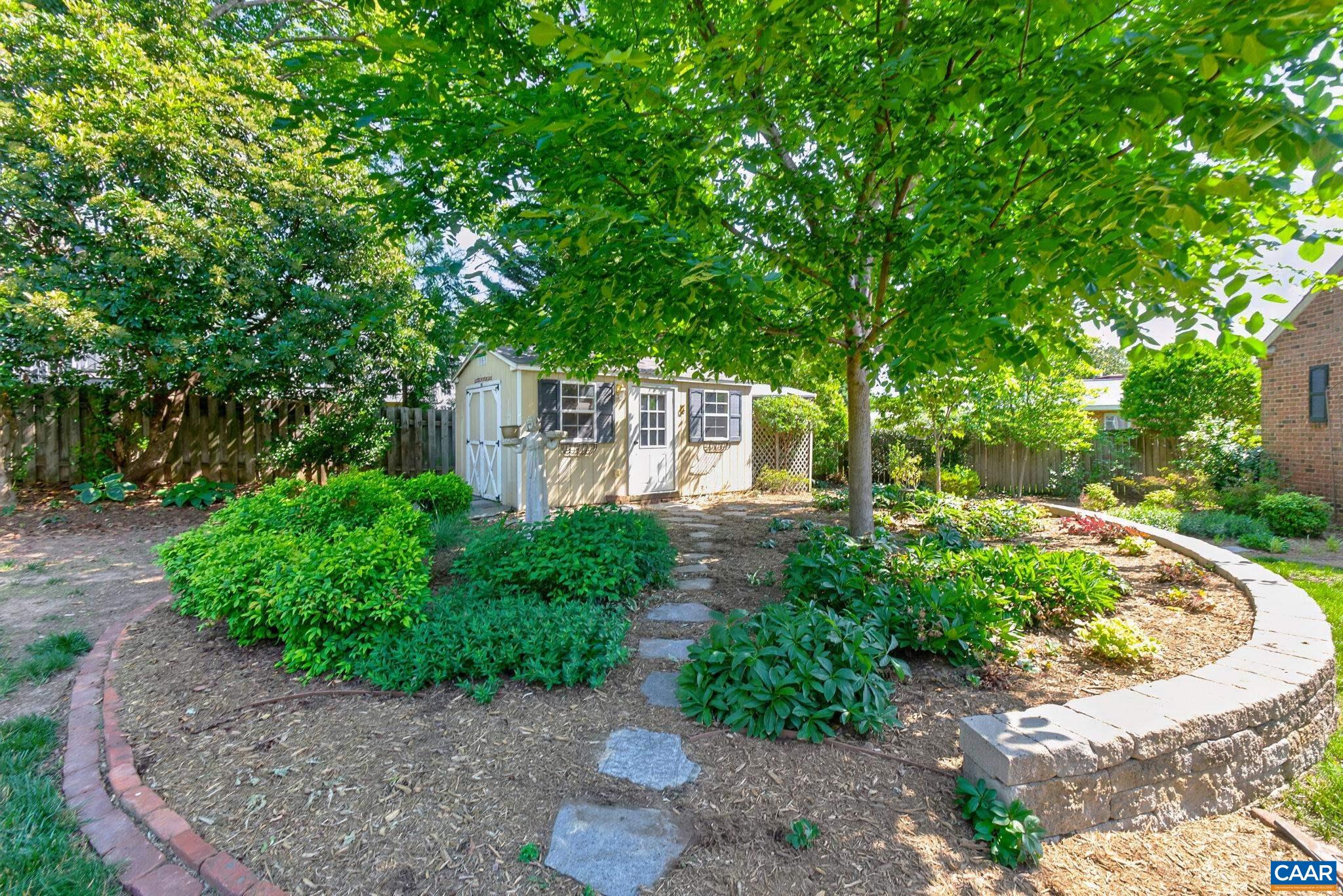 321 ALDERMAN RD