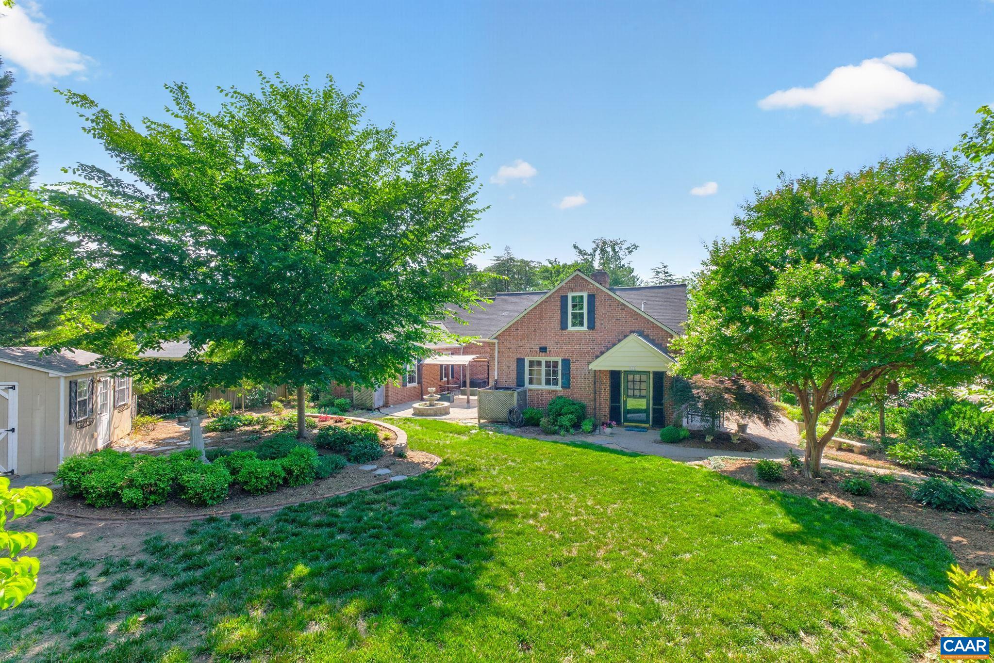 321 ALDERMAN RD