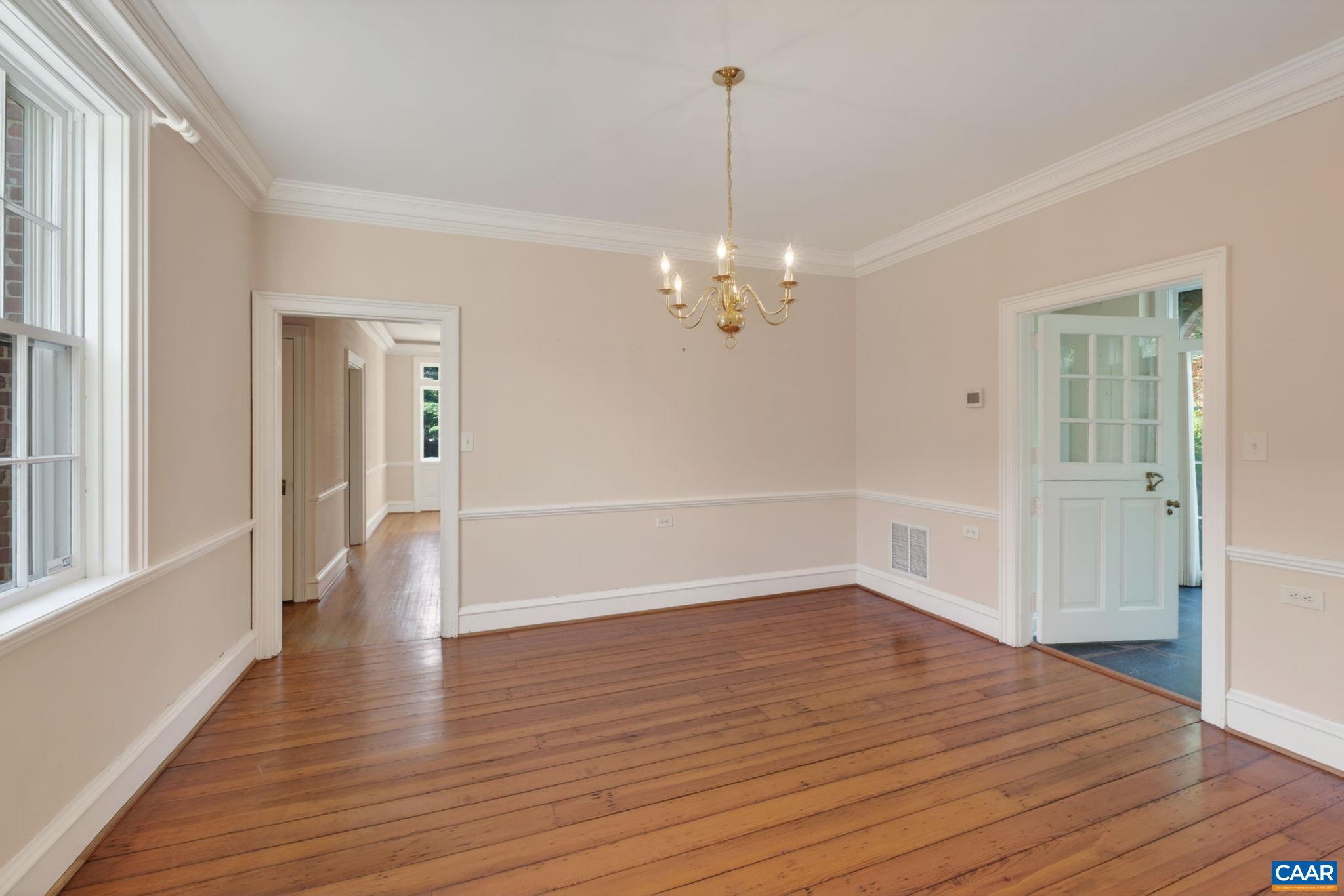 321 ALDERMAN RD