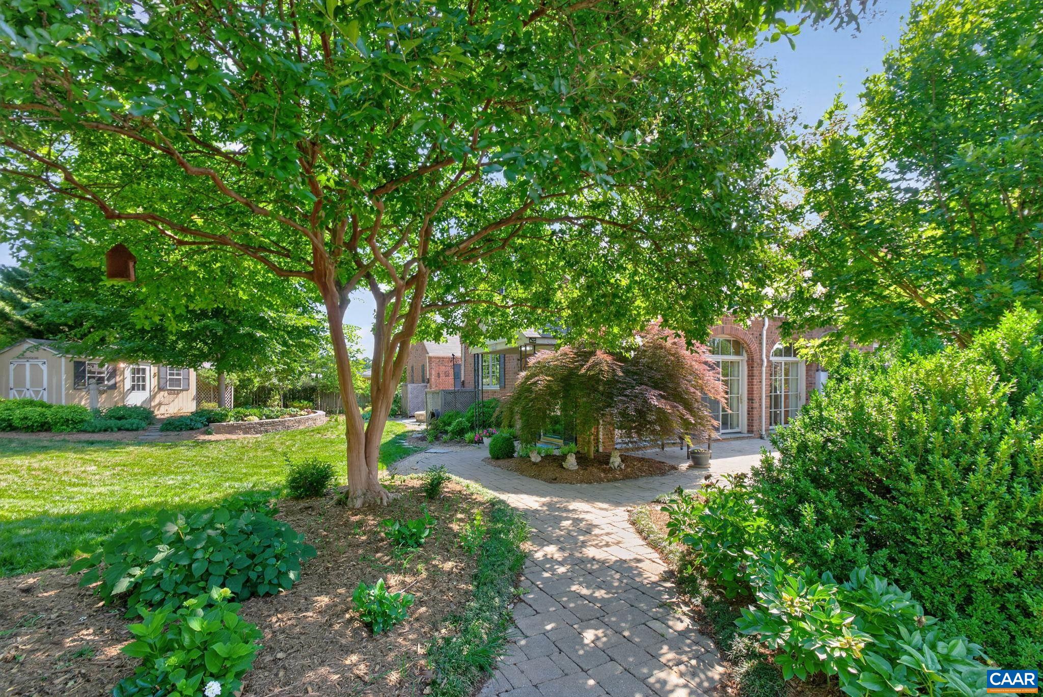 321 ALDERMAN RD