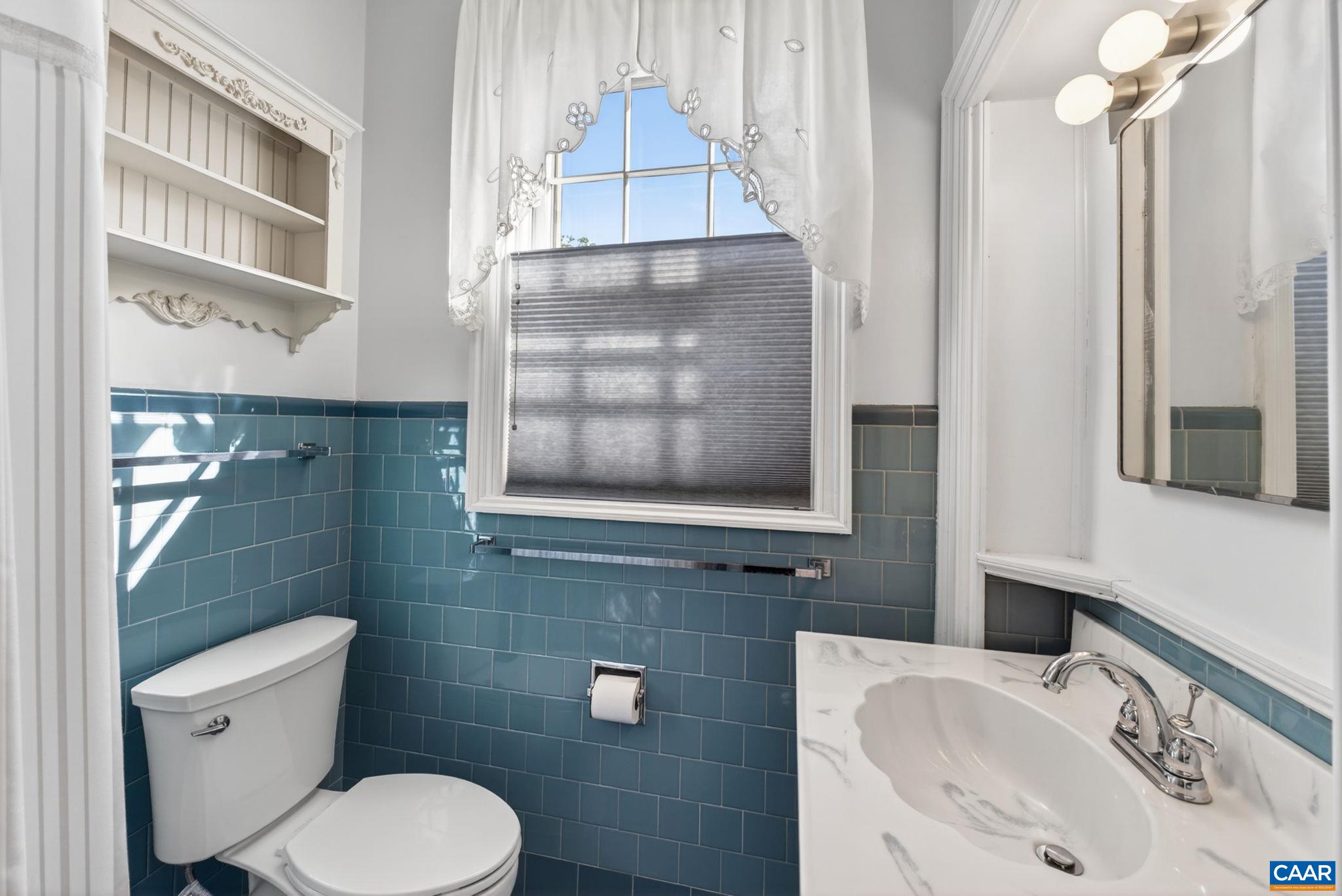 321 ALDERMAN RD