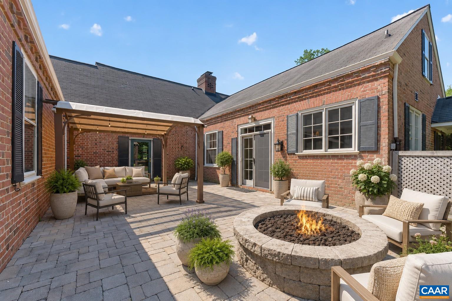 321 ALDERMAN RD