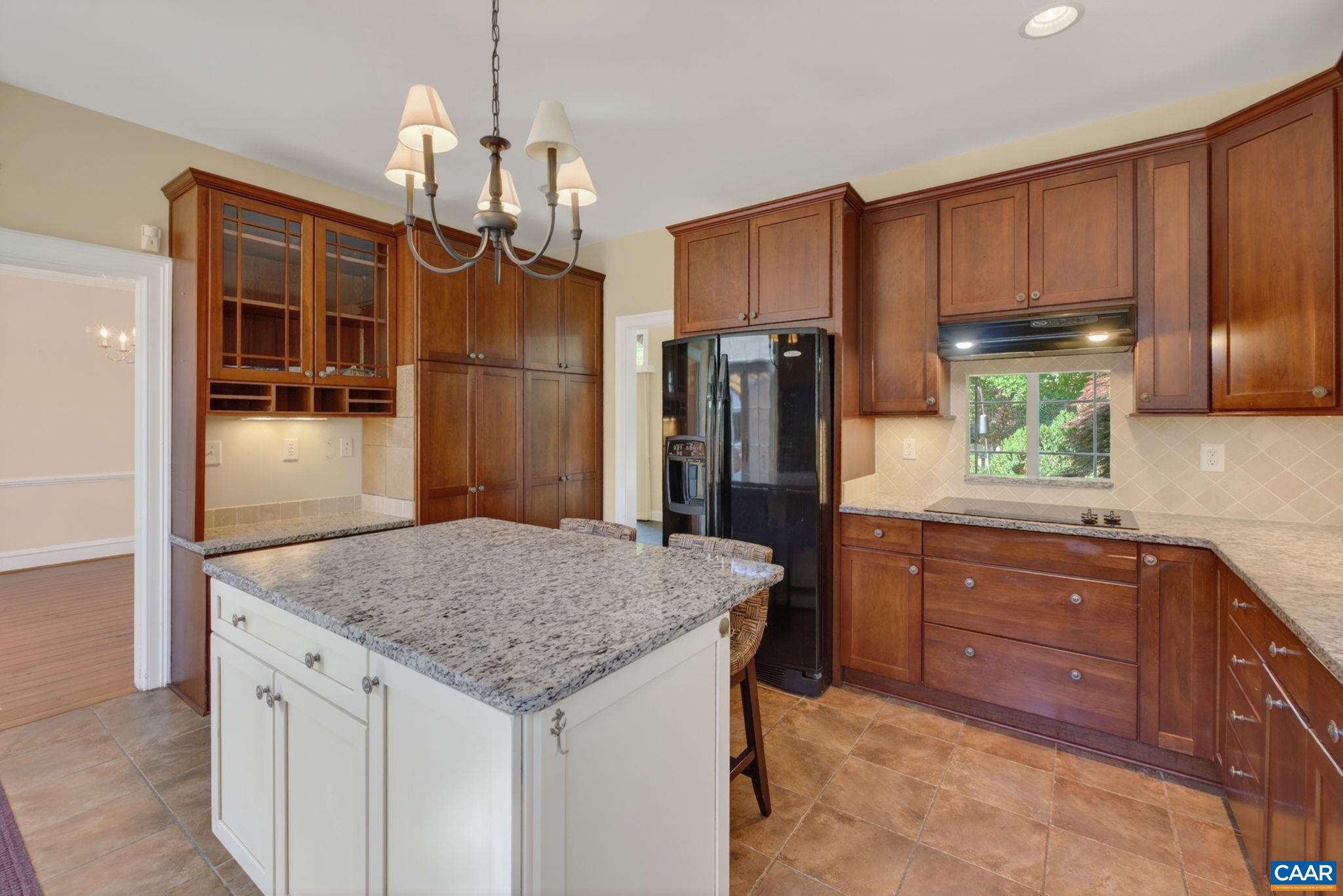 321 ALDERMAN RD