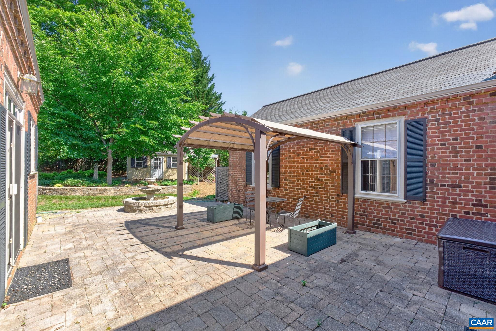 321 ALDERMAN RD