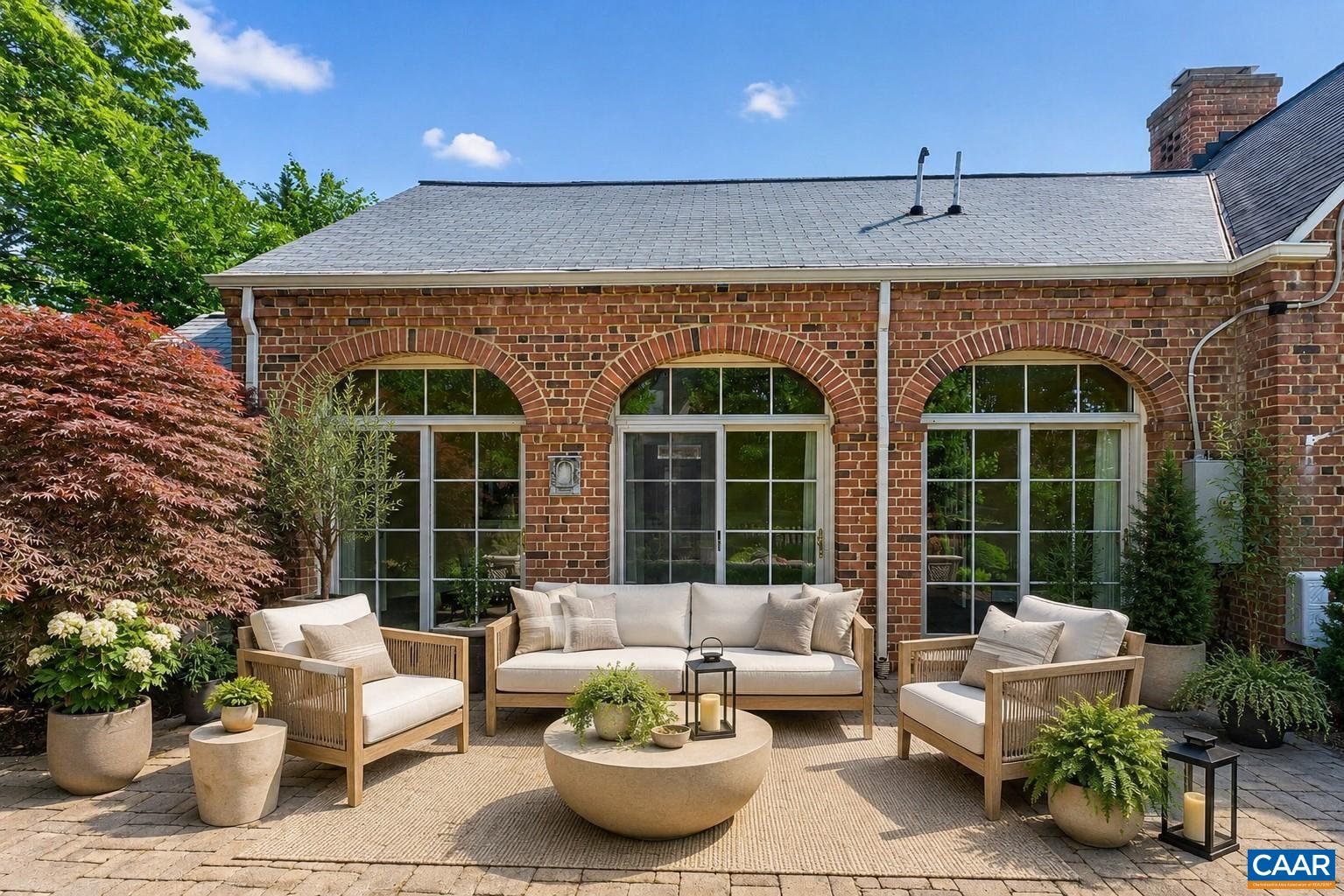 321 ALDERMAN RD