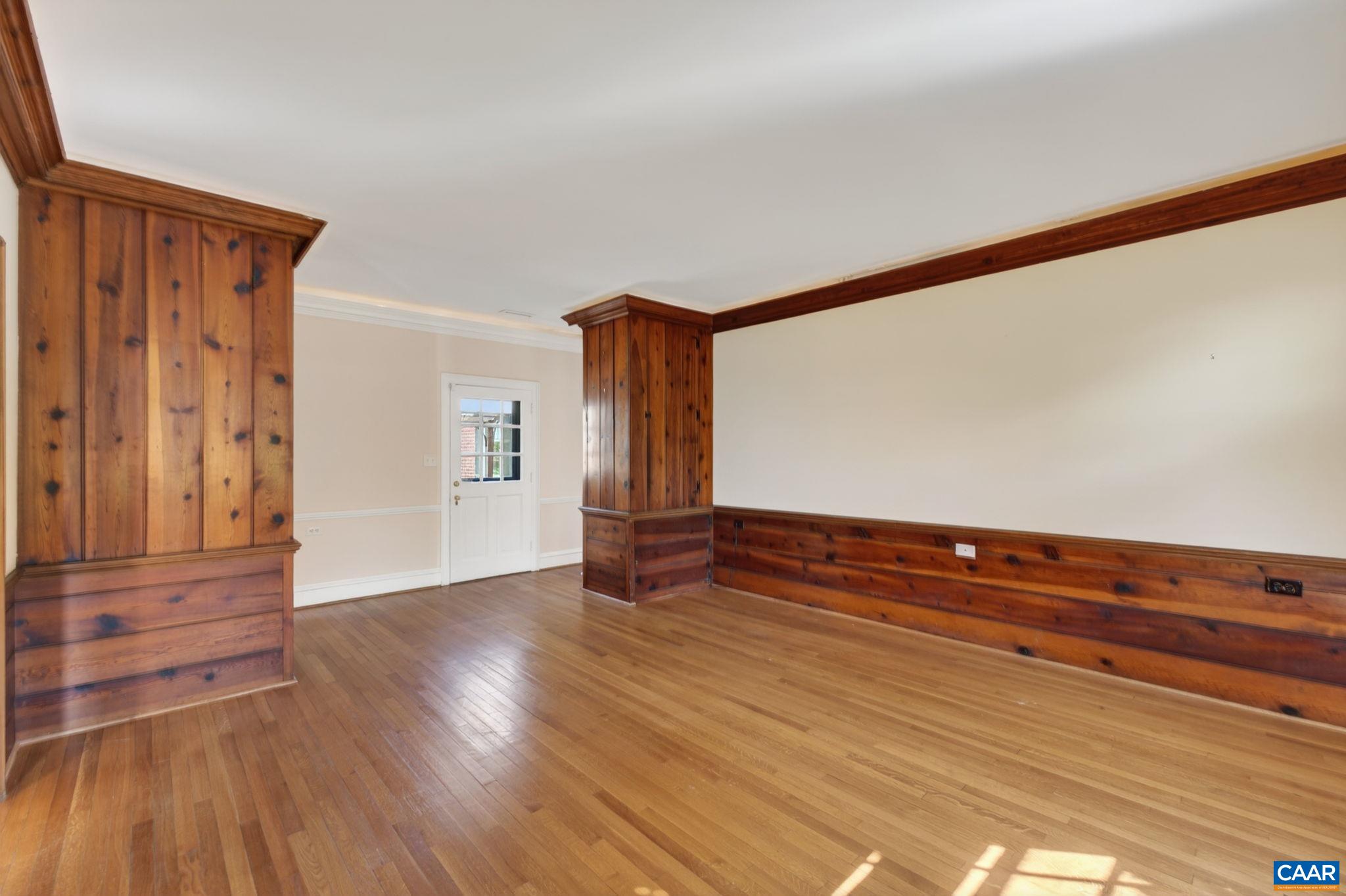 321 ALDERMAN RD