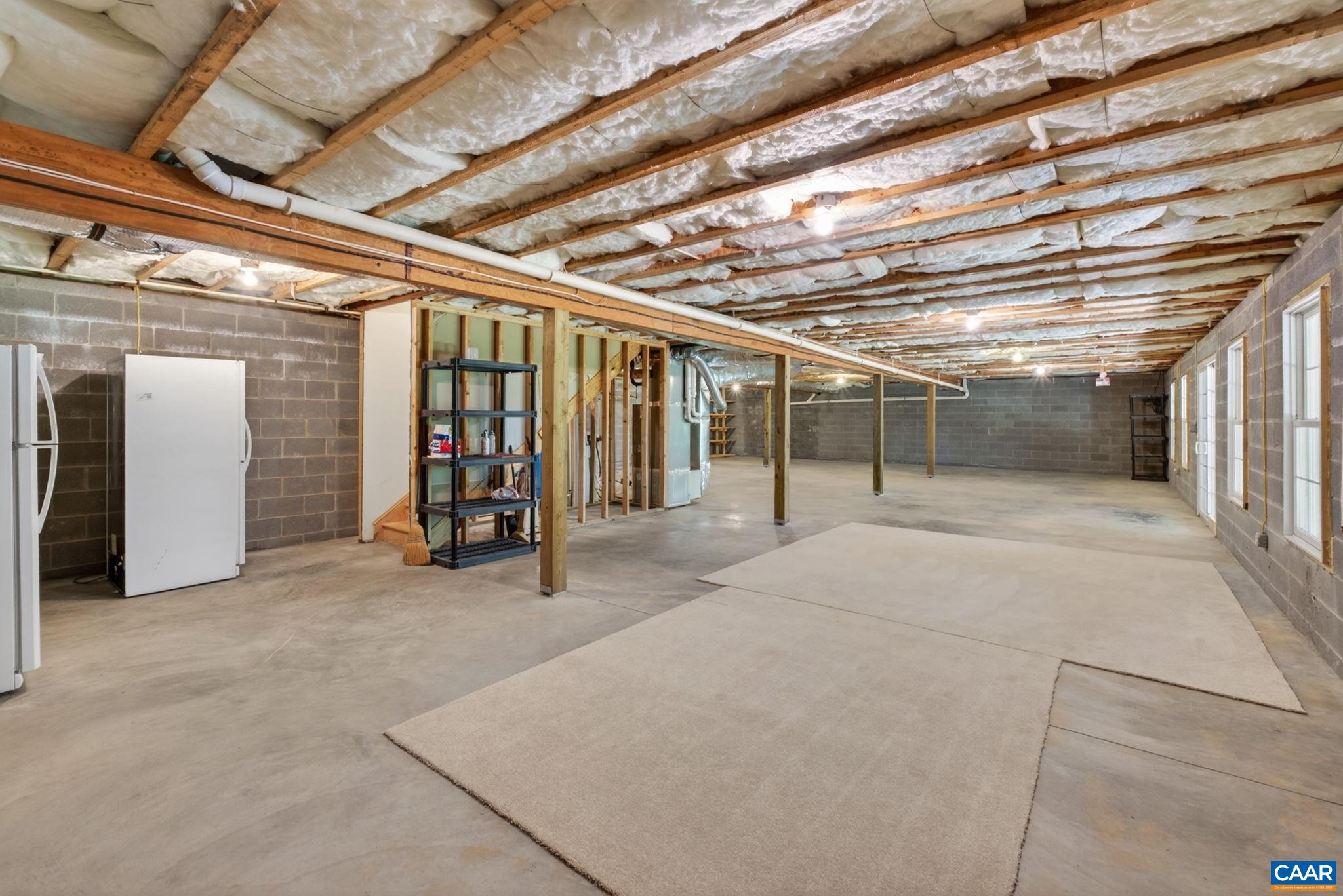 3403 MEADOW WOOD LN