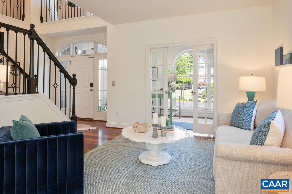 351 GRAYROCK DR