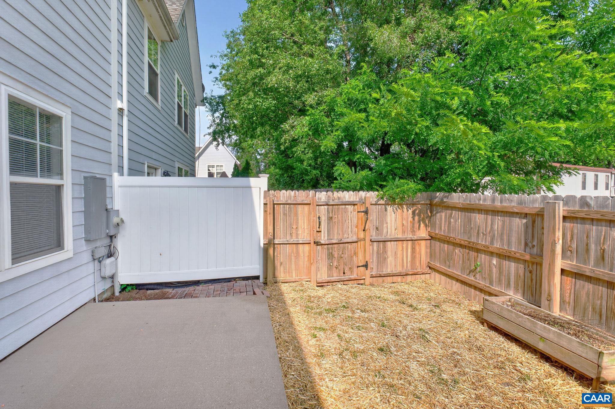 334 MARQUETTE CT