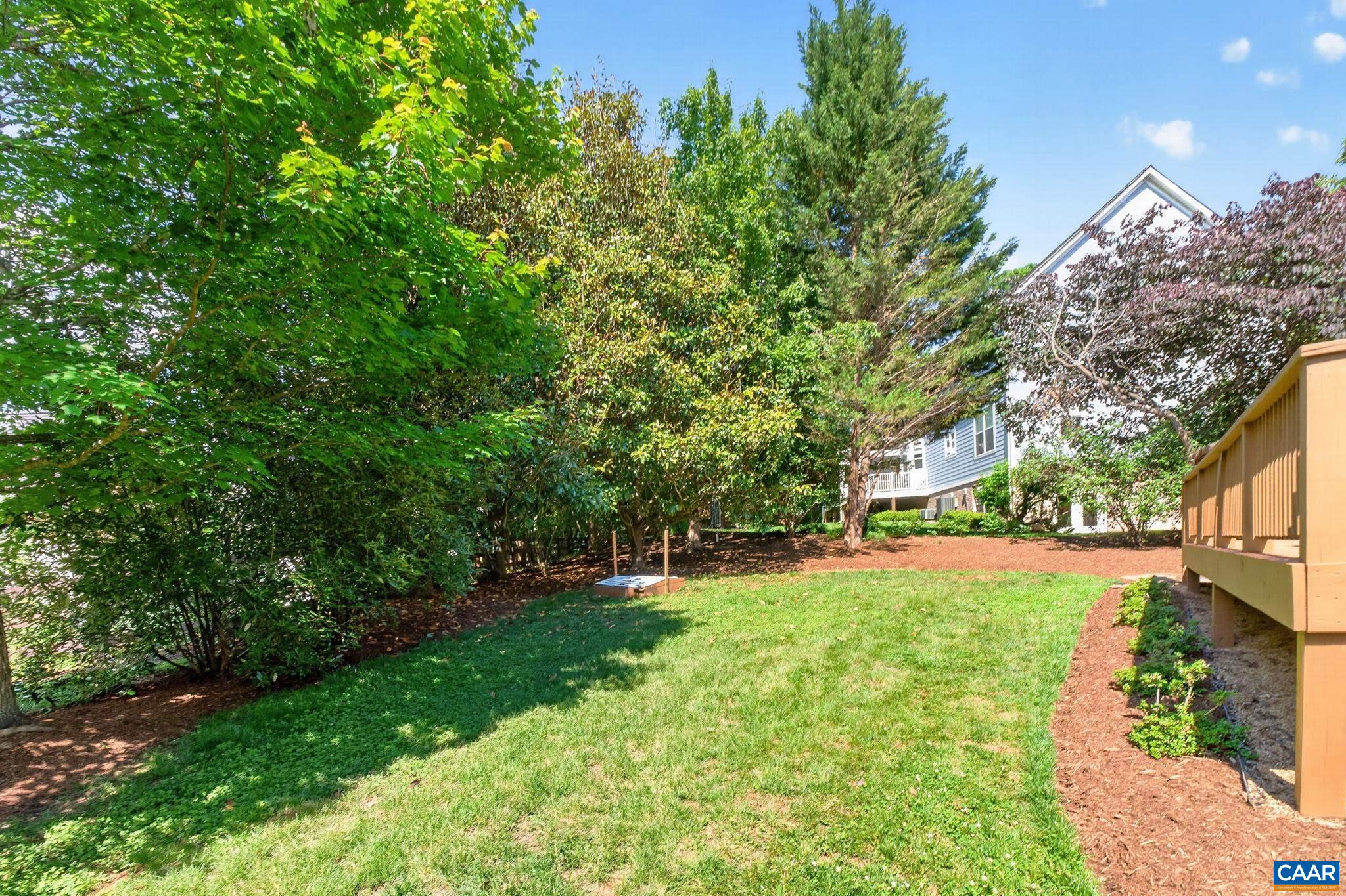 2015 BROWNSTONE LN
