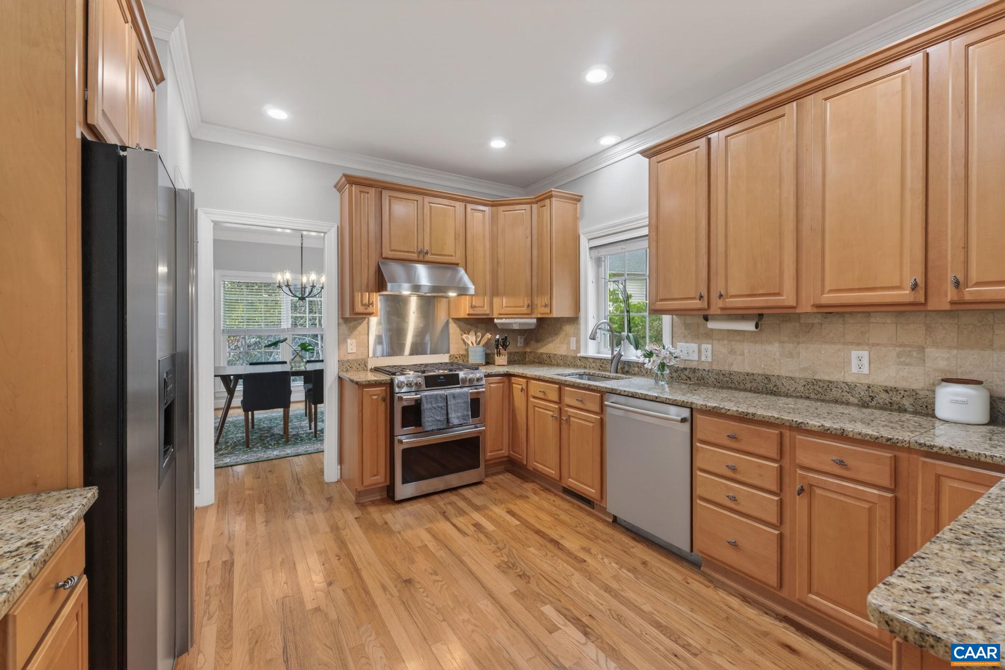 2015 BROWNSTONE LN