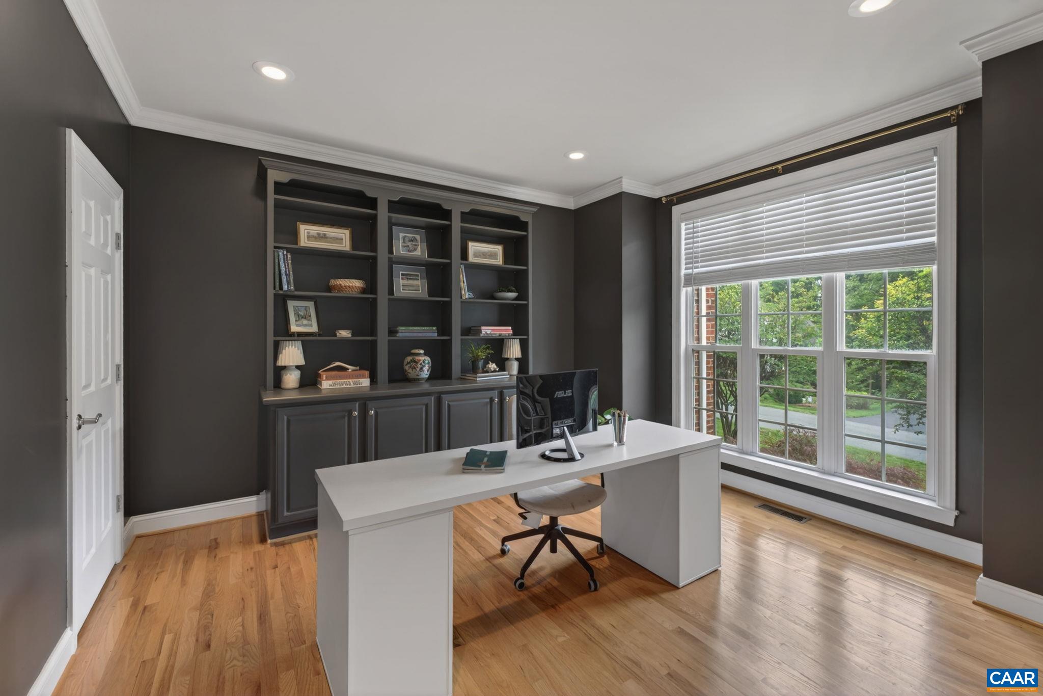 2015 BROWNSTONE LN