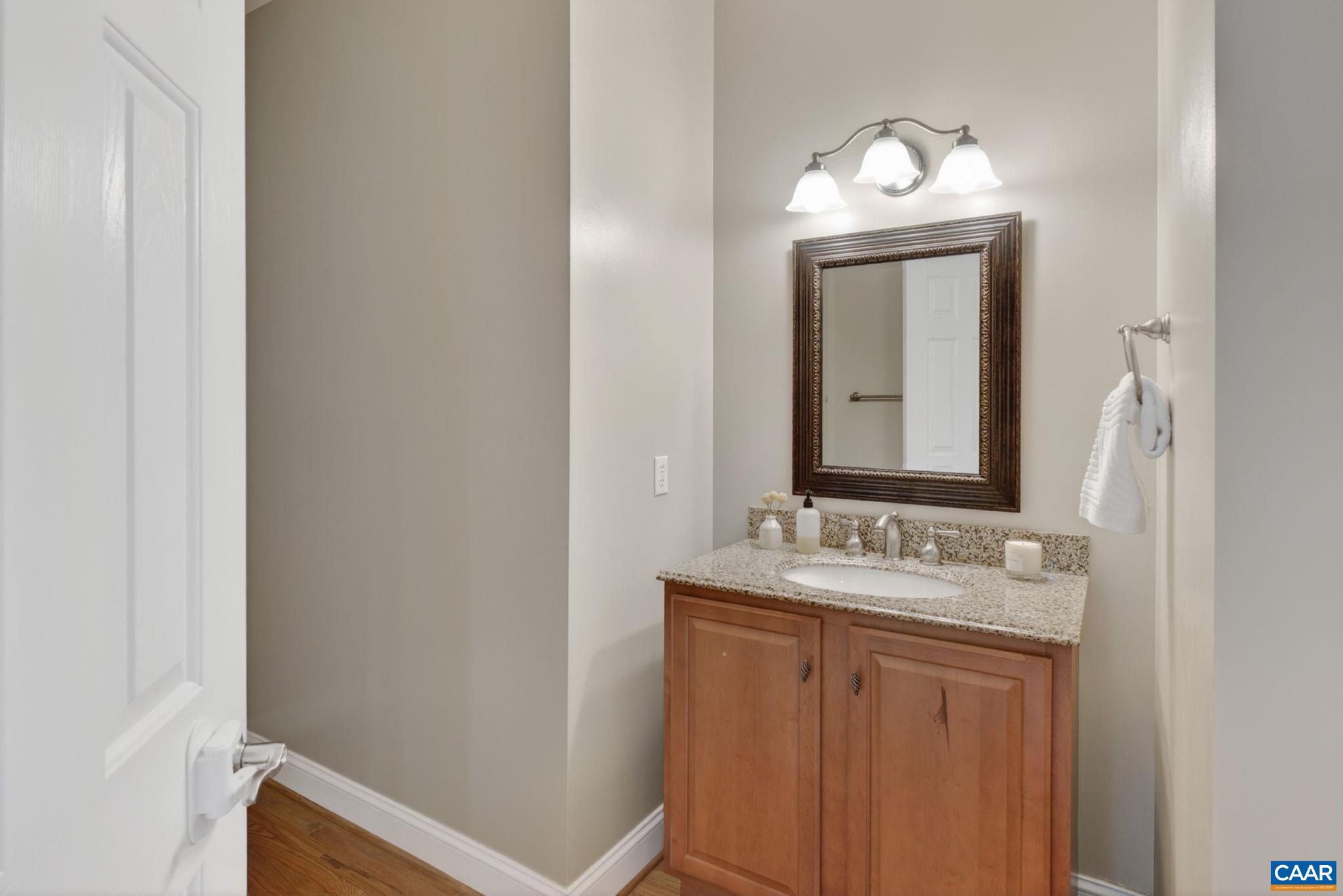 2015 BROWNSTONE LN