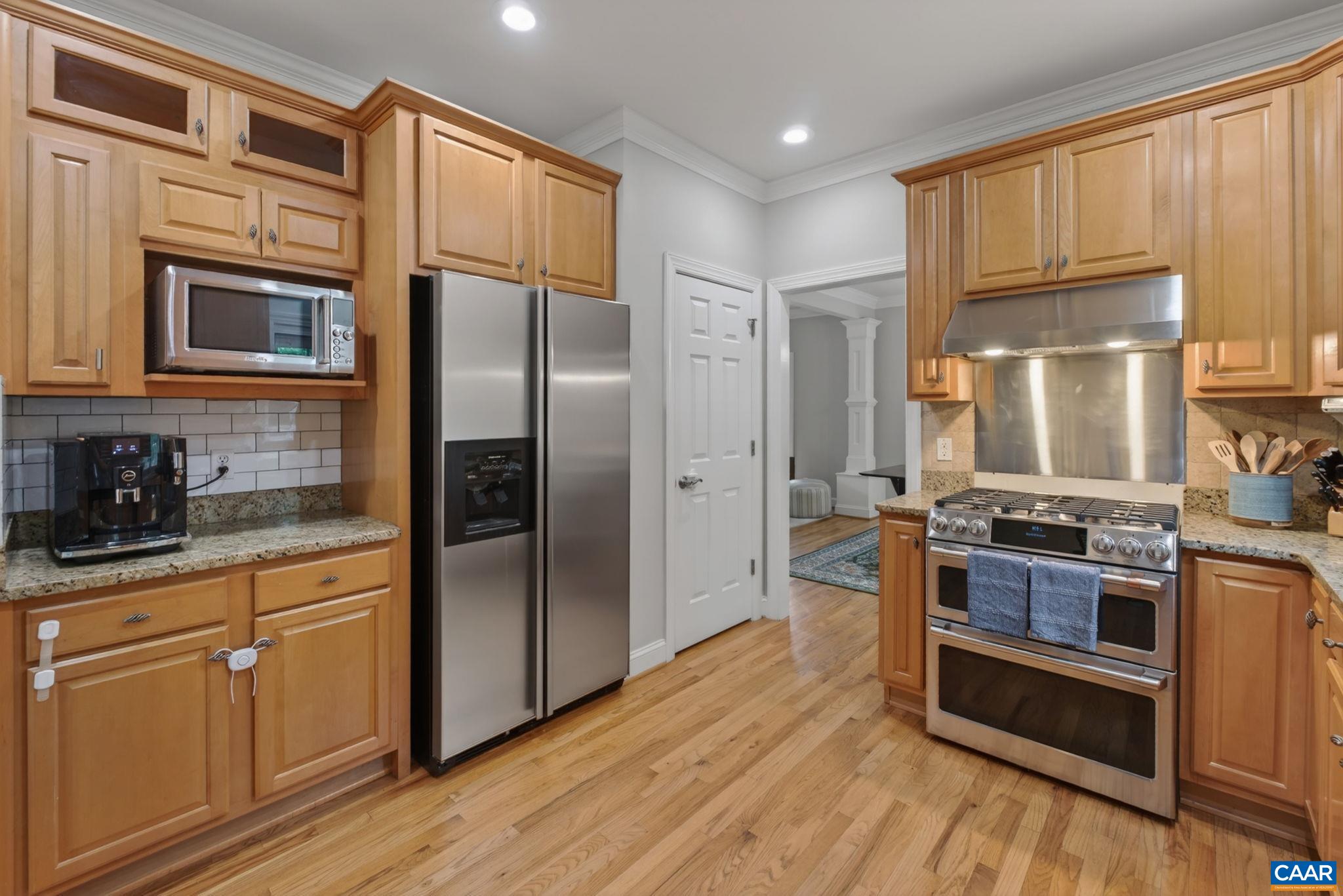 2015 BROWNSTONE LN