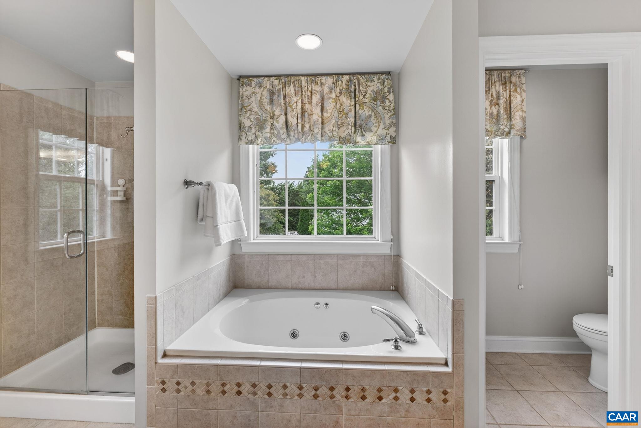2015 BROWNSTONE LN