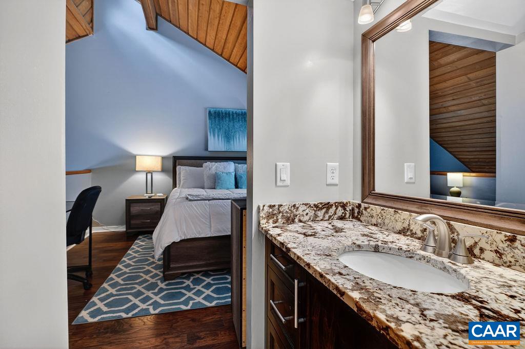 1460 LEDGES CONDOS
