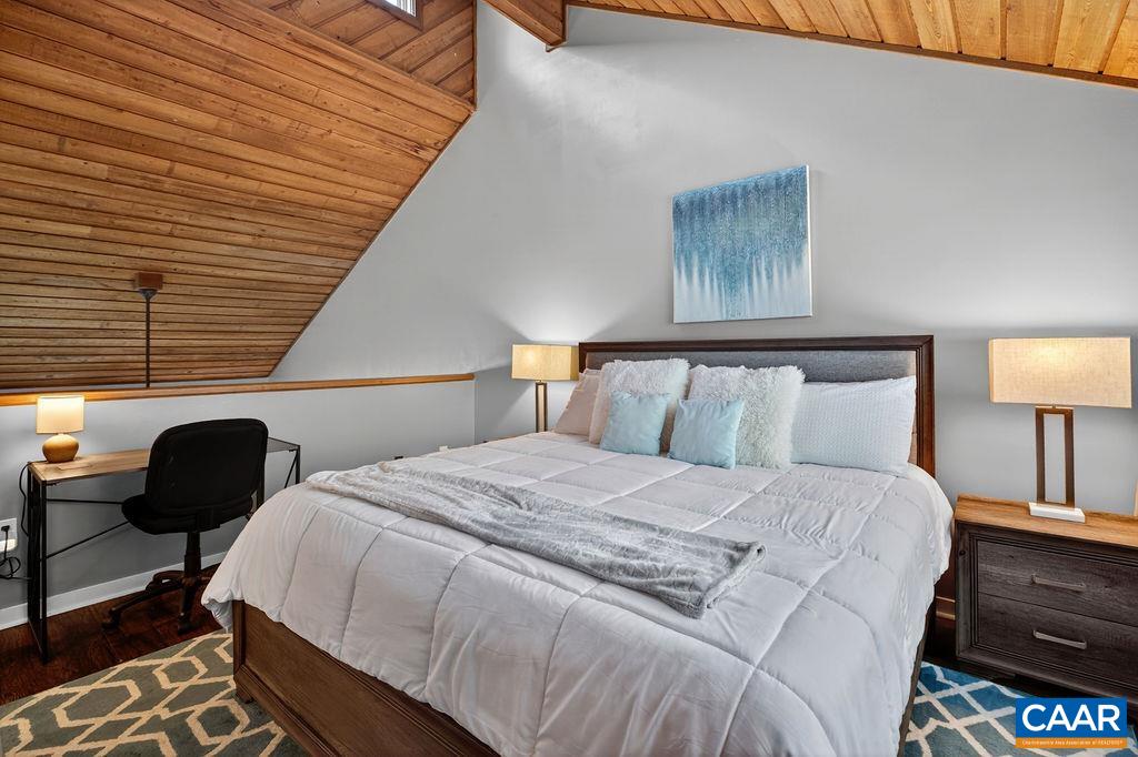 1460 LEDGES CONDOS