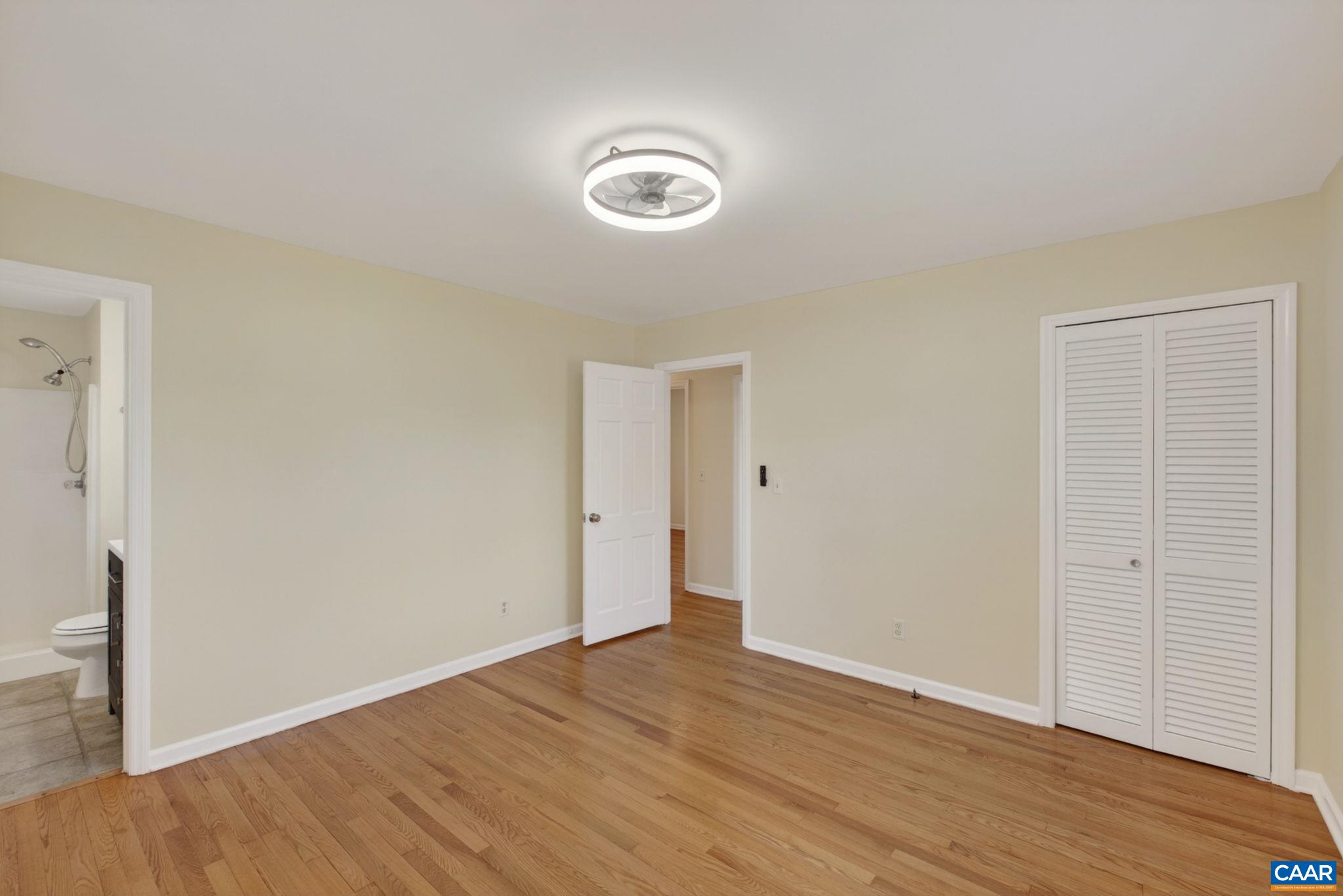 18 WINDY ACRES CIR