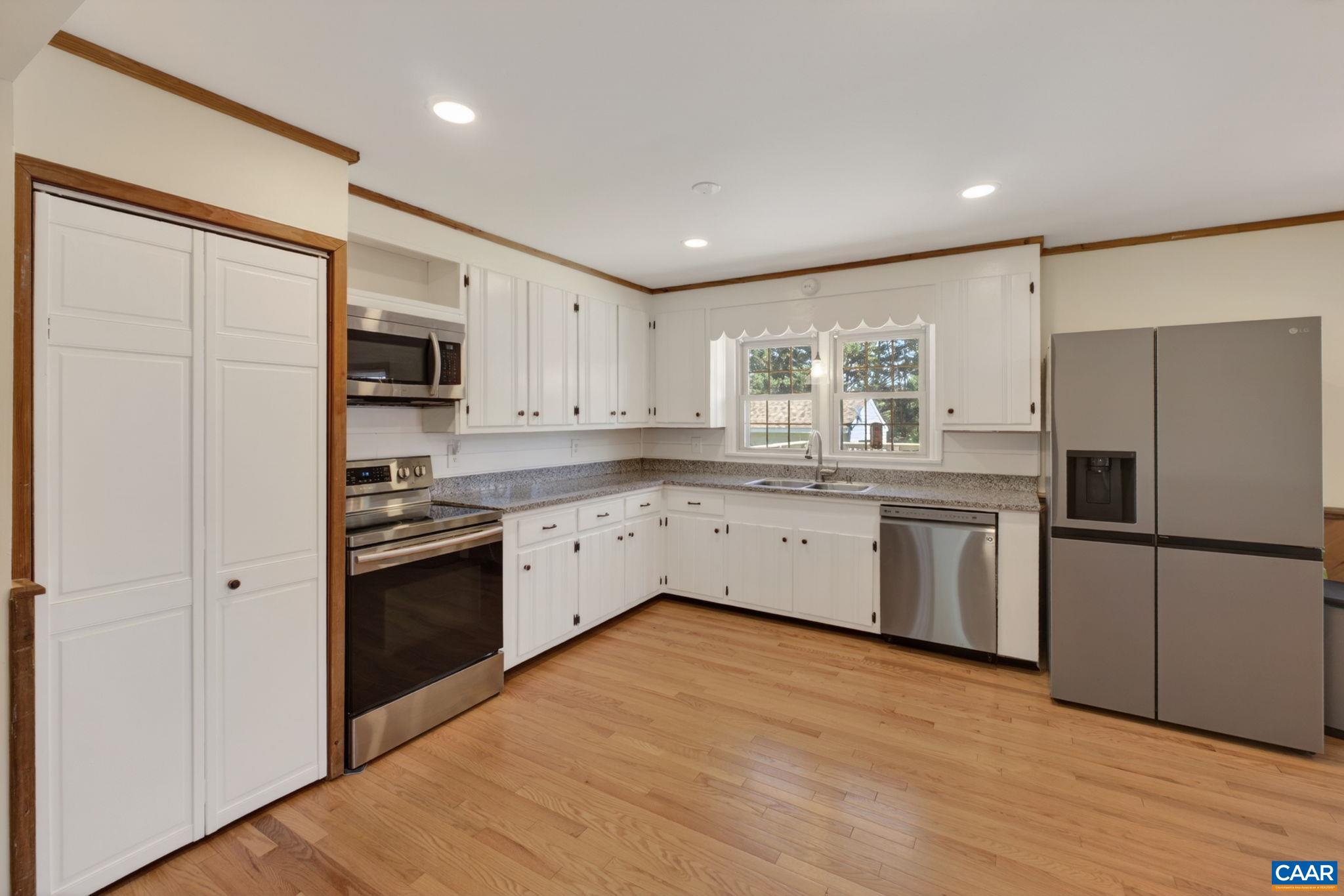 18 WINDY ACRES CIR