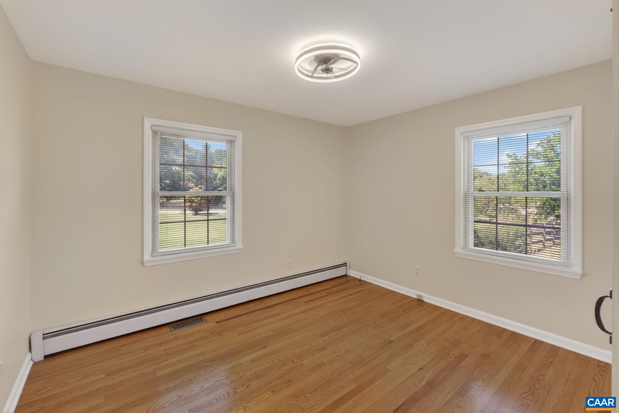 18 WINDY ACRES CIR