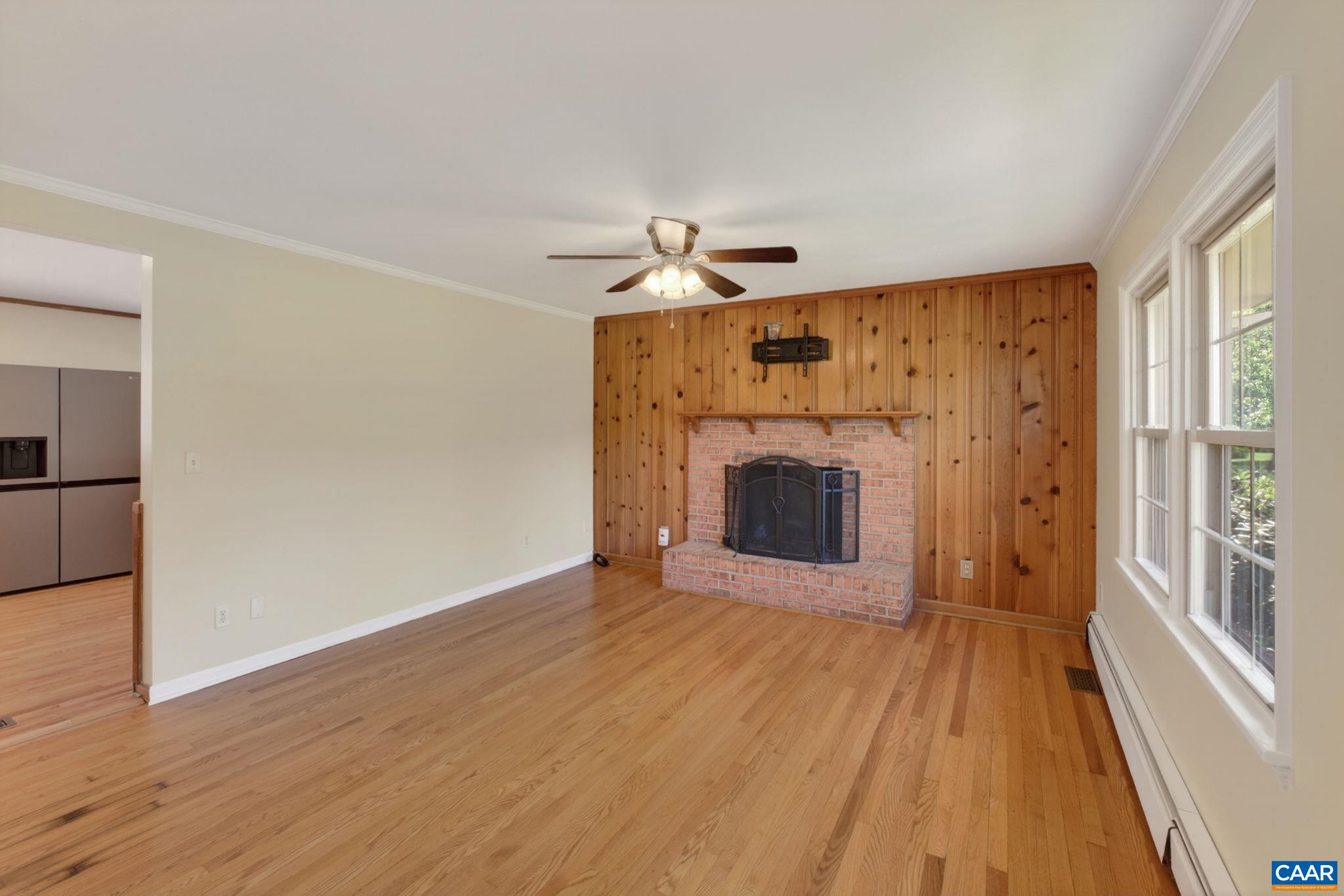 18 WINDY ACRES CIR