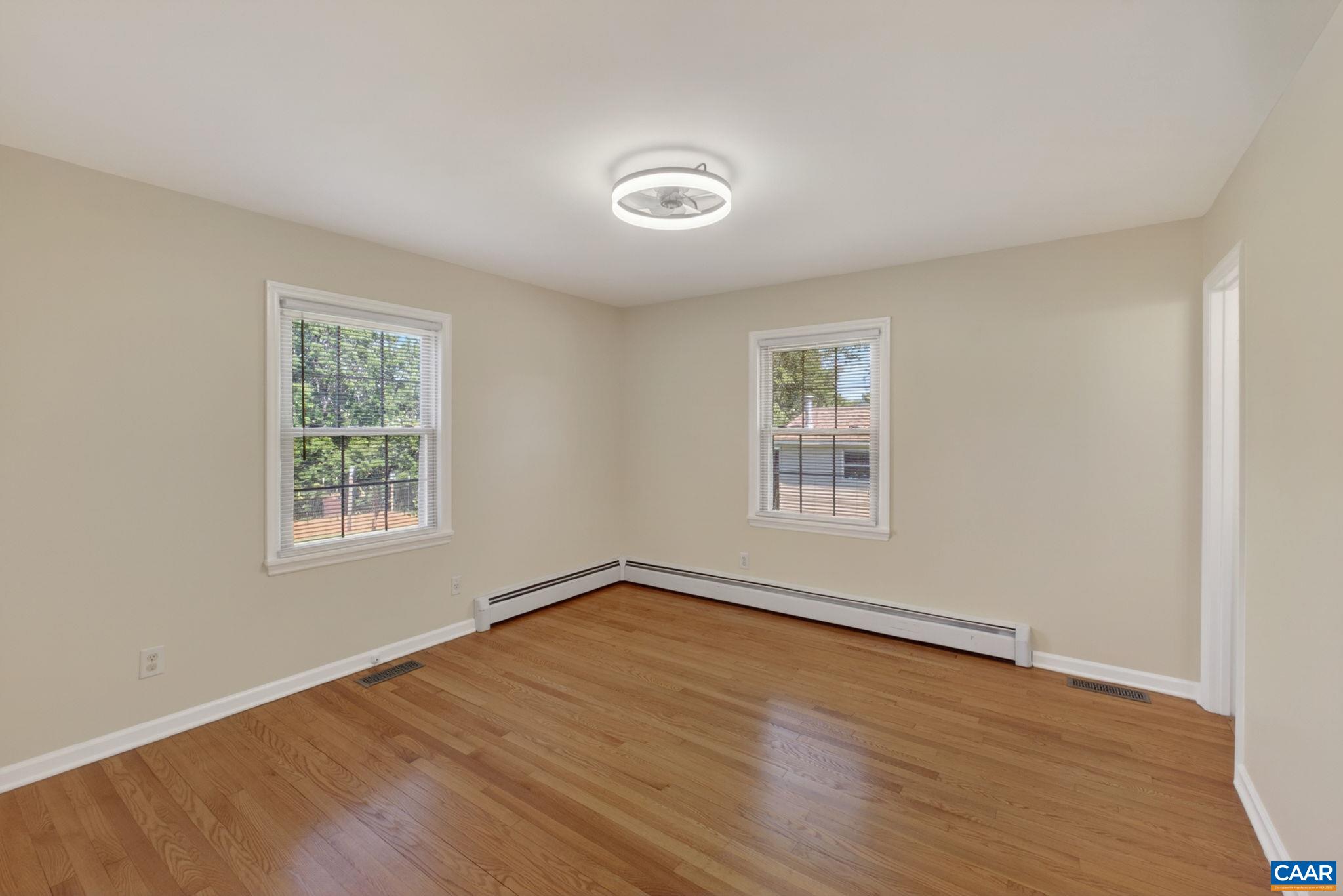 18 WINDY ACRES CIR