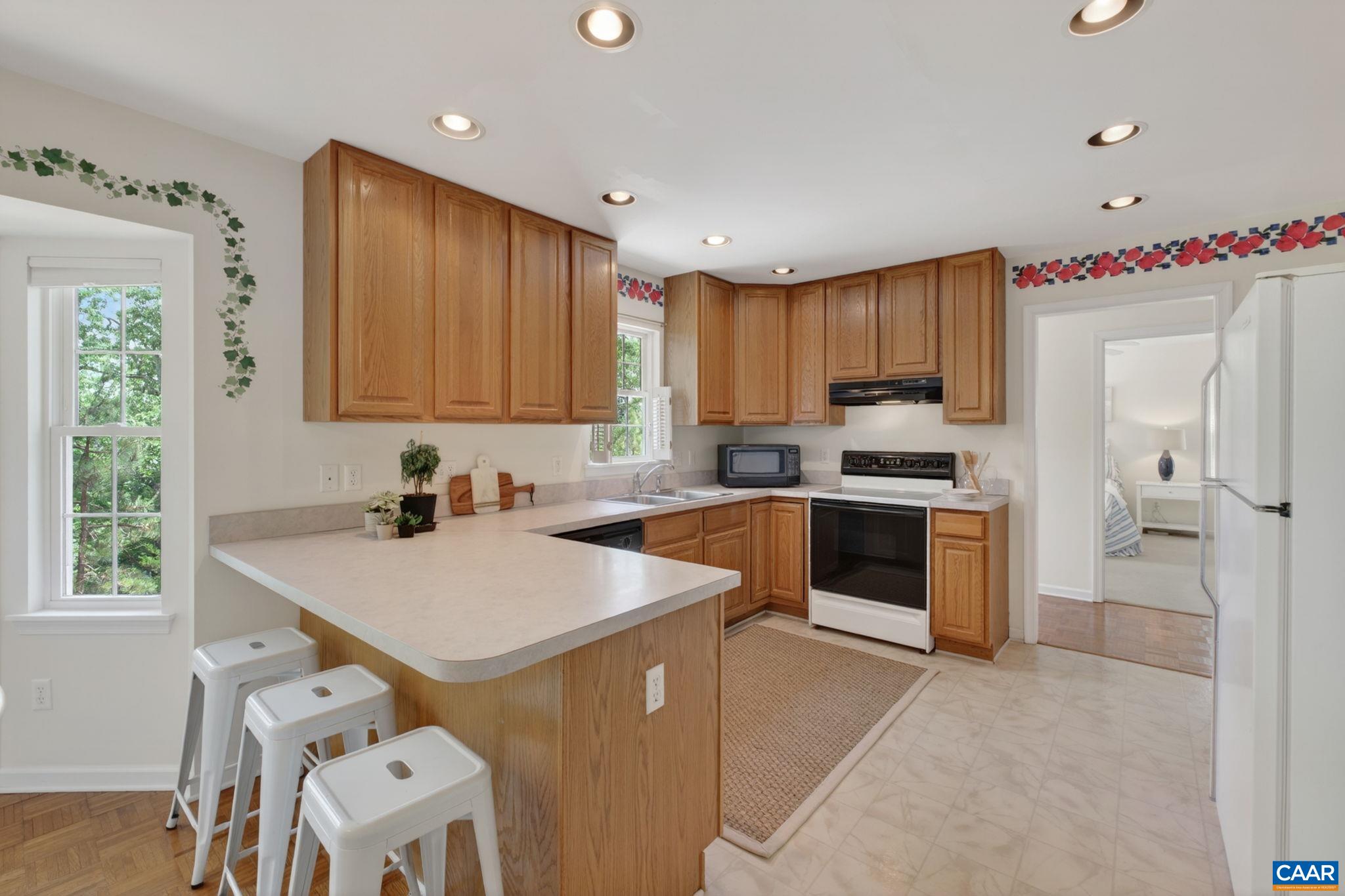 42 CLIFTWOOD RD