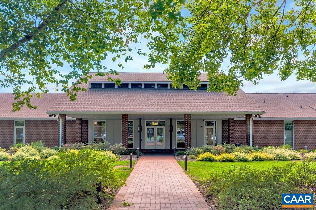 42 CLIFTWOOD RD